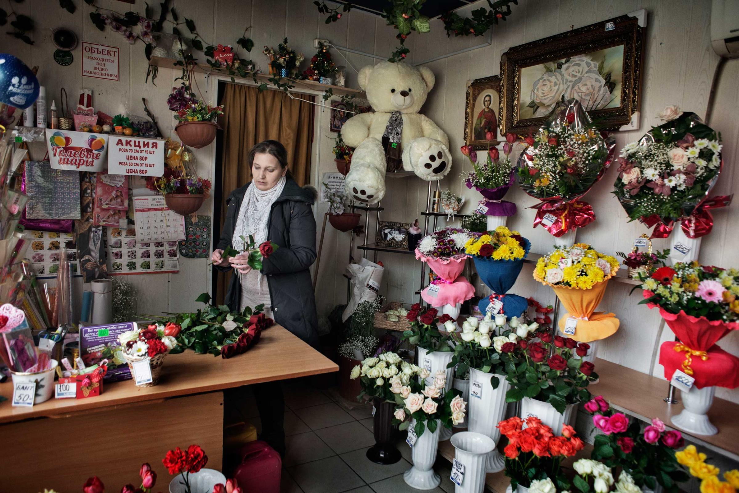 Natalya in the flower shop where she's working. His boy friend Alexei died in 2015 because of the large use of Krokodil that reduced drastically his immune system.