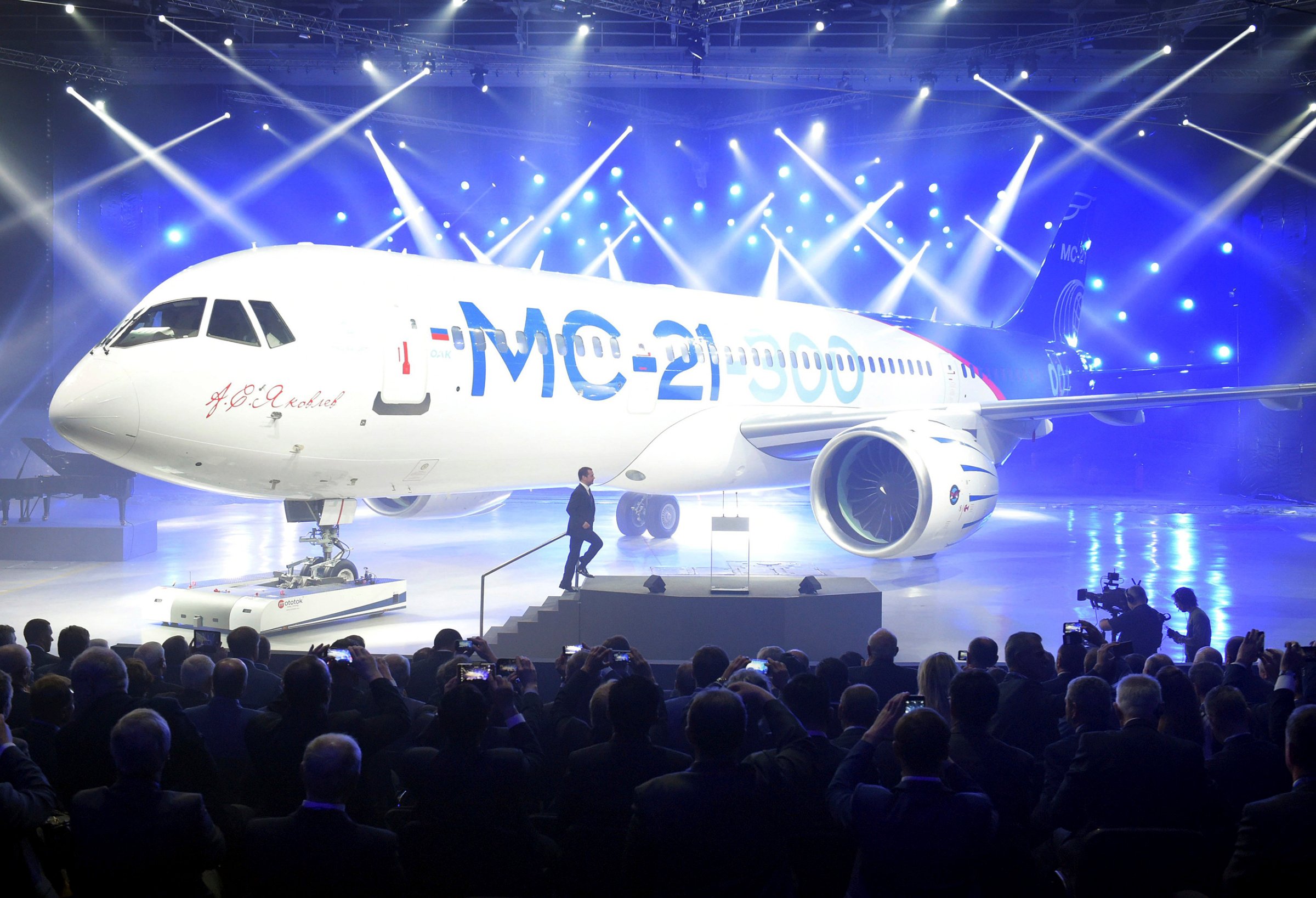 Russian Prime Minister Dmitry Medvedev attends a ceremony to present the Irkut MC-21 mid-range jet airliner at the Irkutsk Aviation Plant in Irkutsk, June 8, 2016.