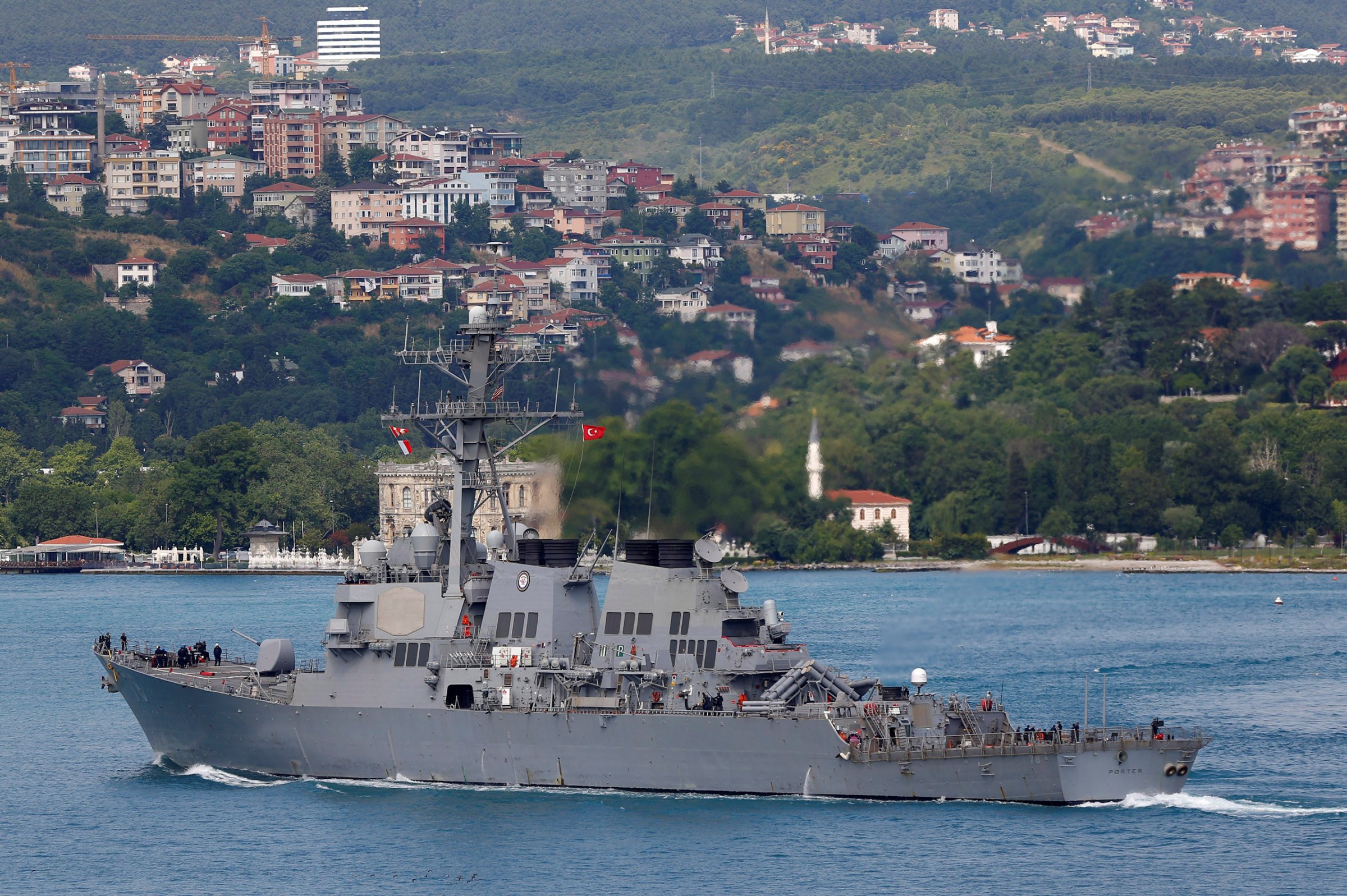 U.S. Navy guided-missile destroyer USS Porter sets sail in the Bosphorus, on its way to the Black Sea in Istanbul, Turkey, June 6, 2016.