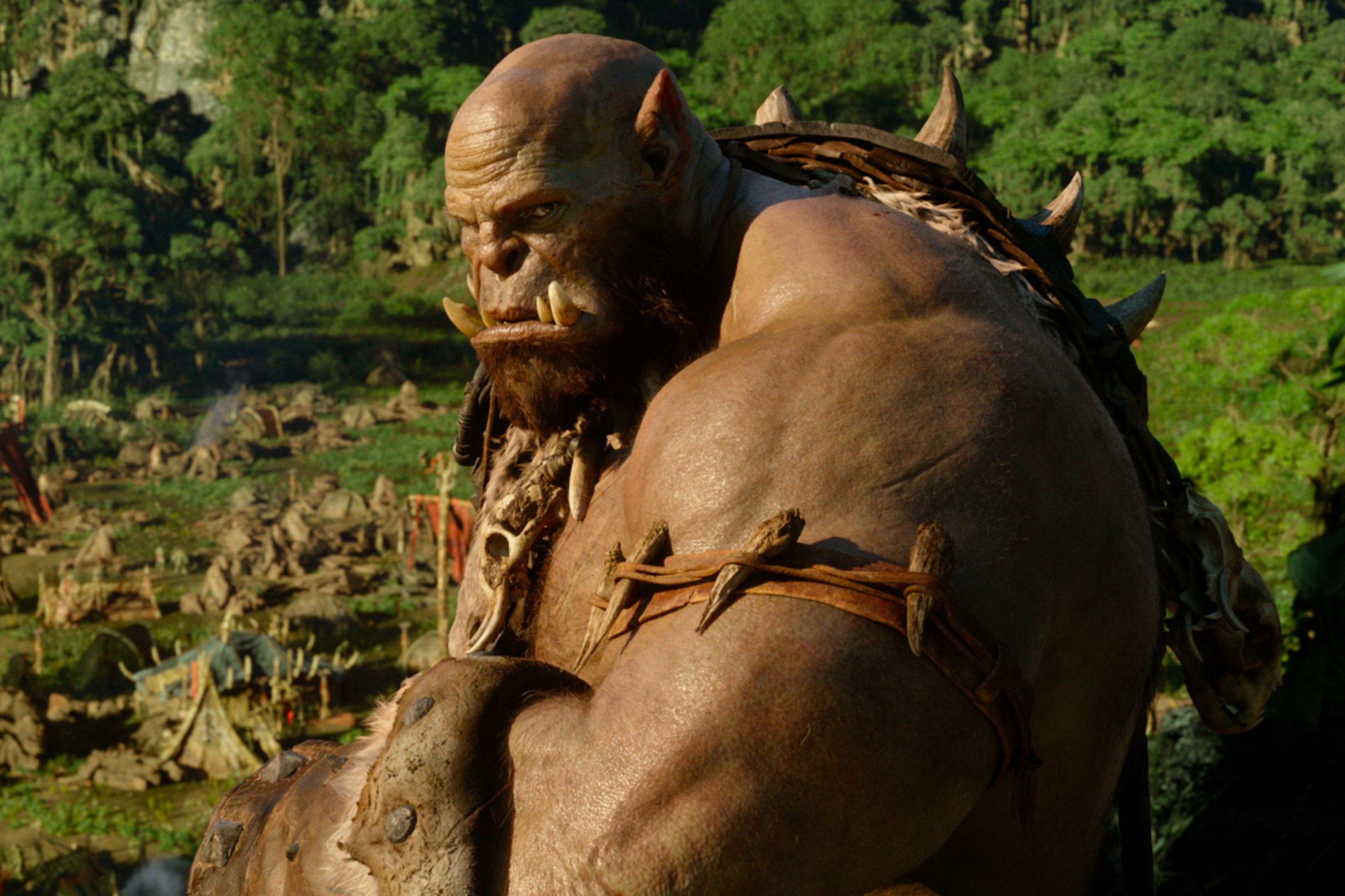 Robert Kazinsky as Orgrim Doomhammer in Warcraft.