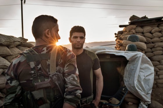 Kurdish fighters hold the front line against Islamic State militants outside the town of Sinjar, northern Iraq, May 12, 2016. Backed by airstrikes from a U.S.-led military coalition, Kurdish forces retook the town from ISIS in November 2015.