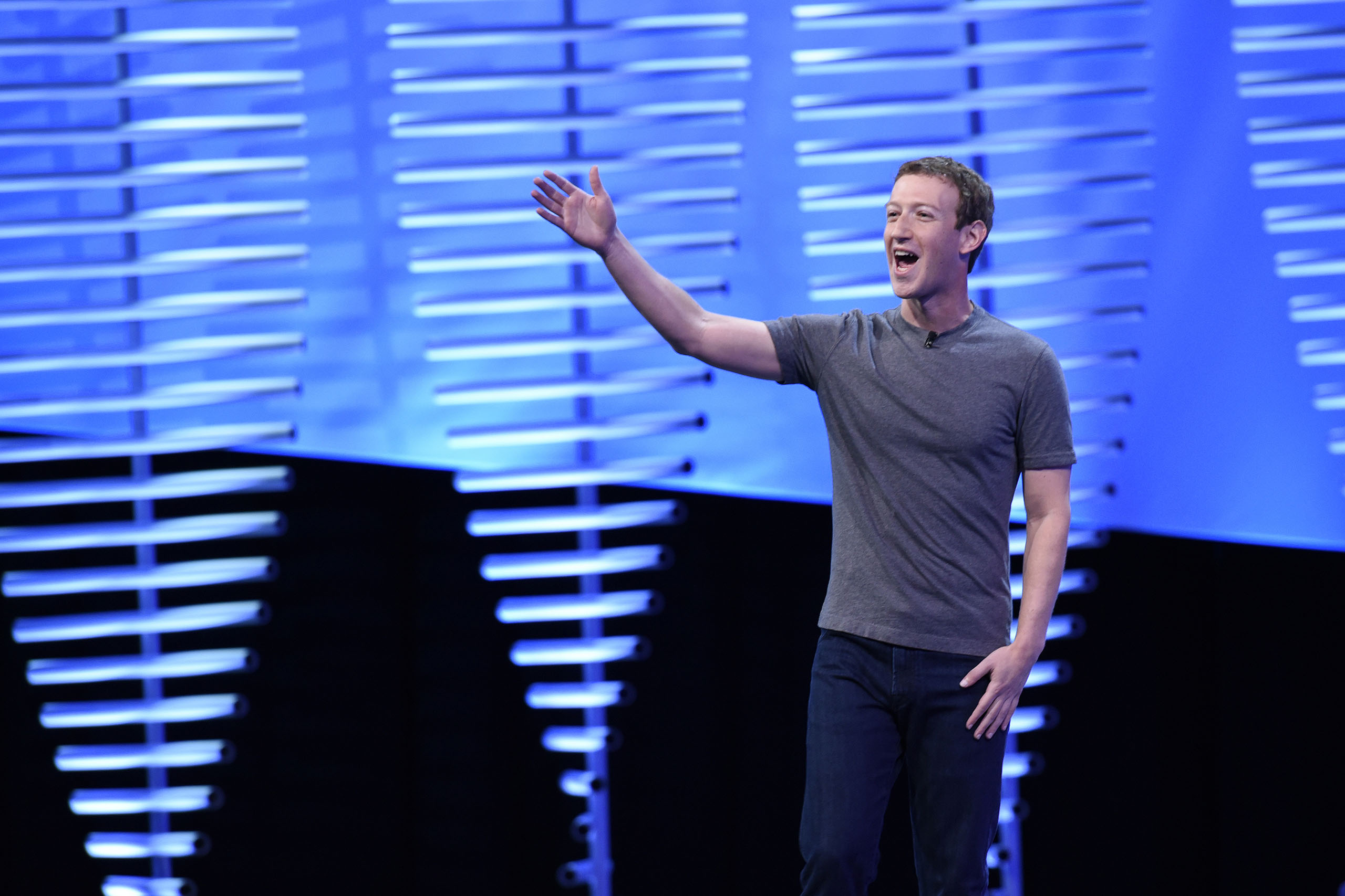 Mark Zuckerberg speaks during the Facebook F8 Developers Conference in San Francisco, Calif., April 12, 2016. (Michael Short—Bloomberg/Getty Images)