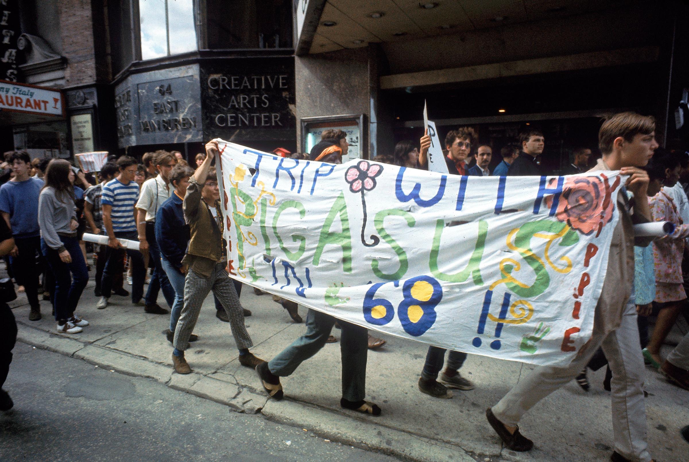 Democratic Convention riots in Chicago, 1968.