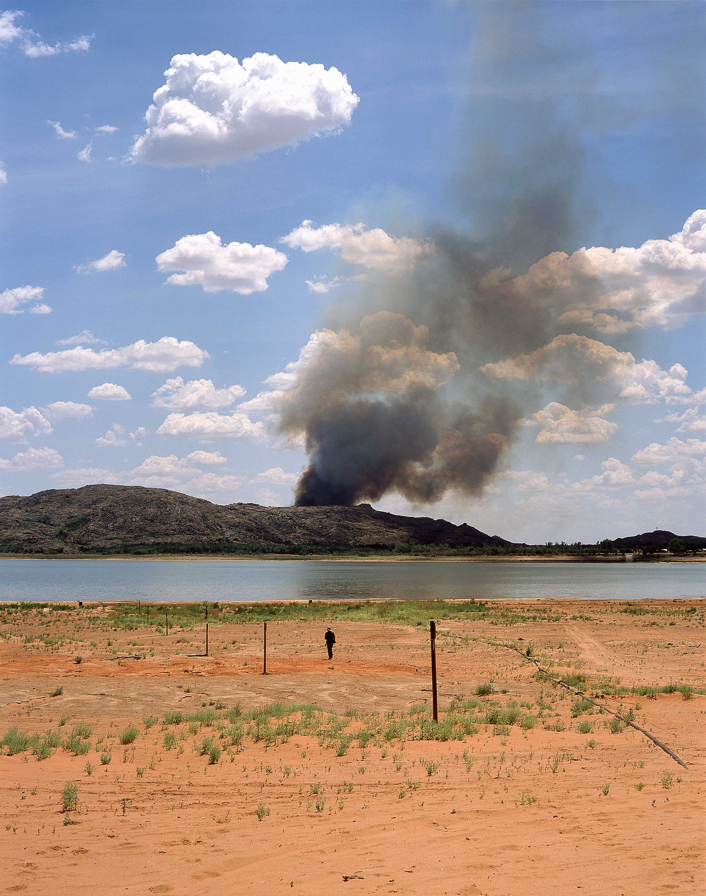 ANDREW-williams-drought-southwest-california-texas-fire-global-warming-photography-contemporary-landscape-documentary_21