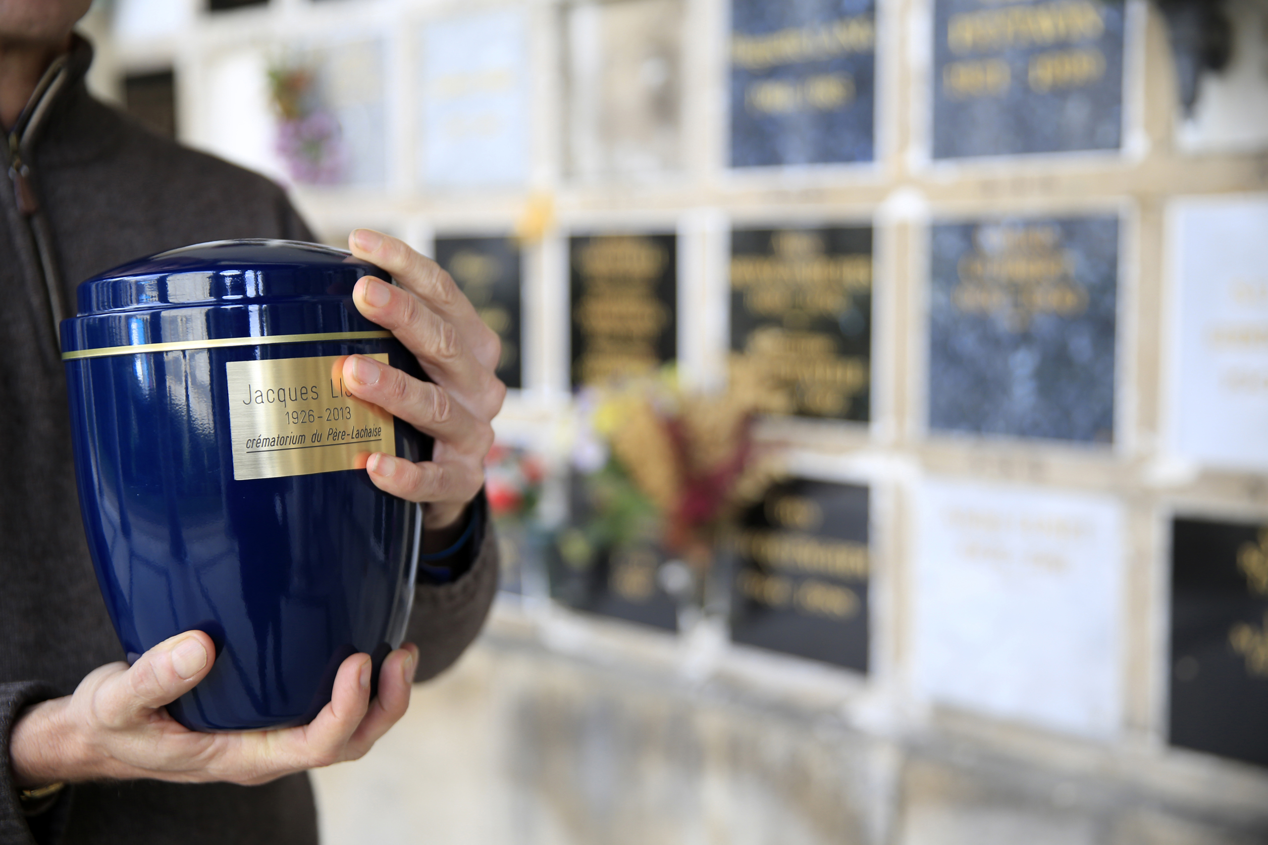 Cremation outpaced traditional burial in the U.S. for the first time in 2015. Here, a cremation urn is shown. (Godong—Getty Images)