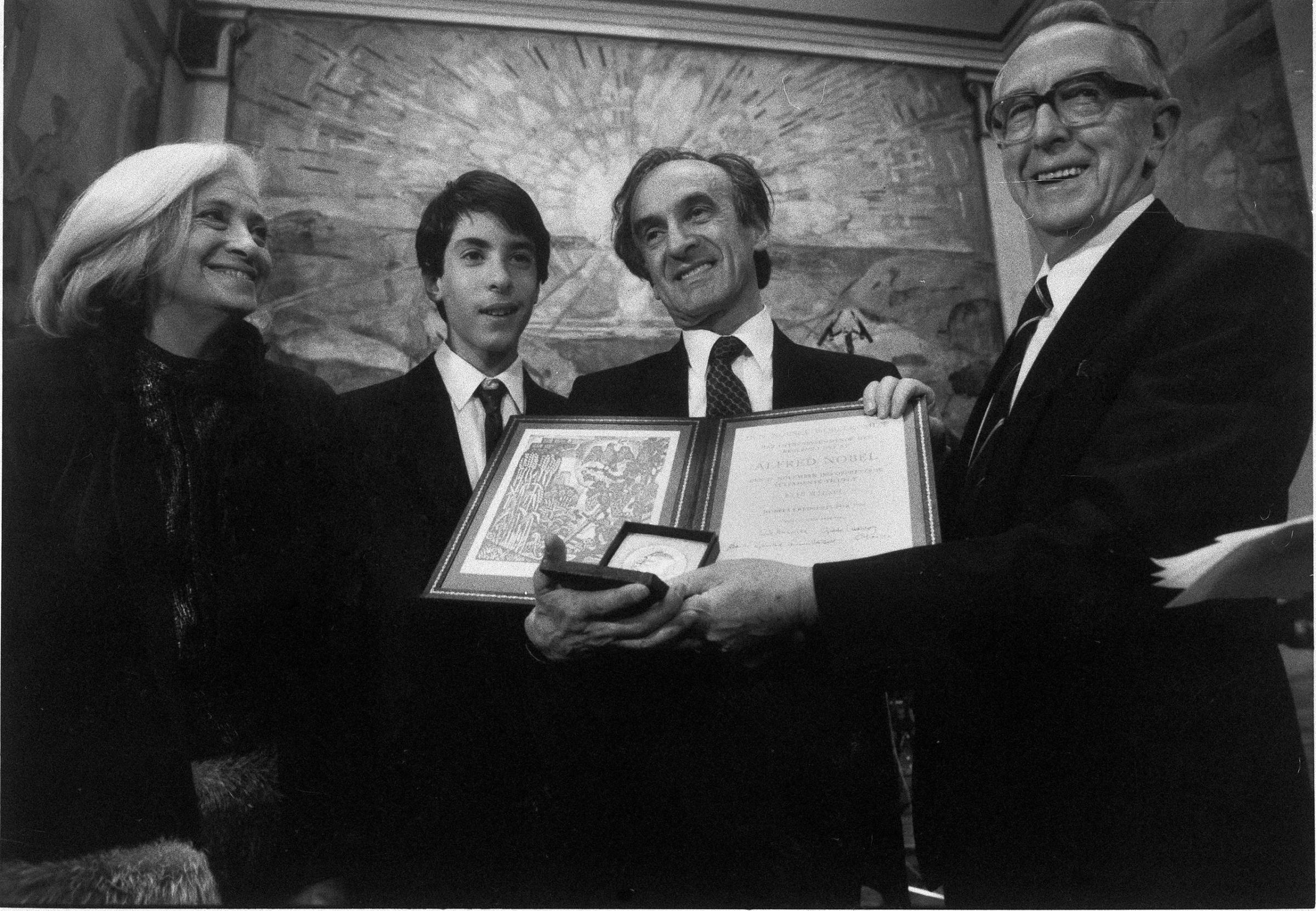 Chairman of the Nobel Peace Prize Committee Egil Aarvik, right, with Peace Prize winner Elie Wiesel, his wife Marion and son Elisha after Wiesel received the award on Dec. 10, 1986.