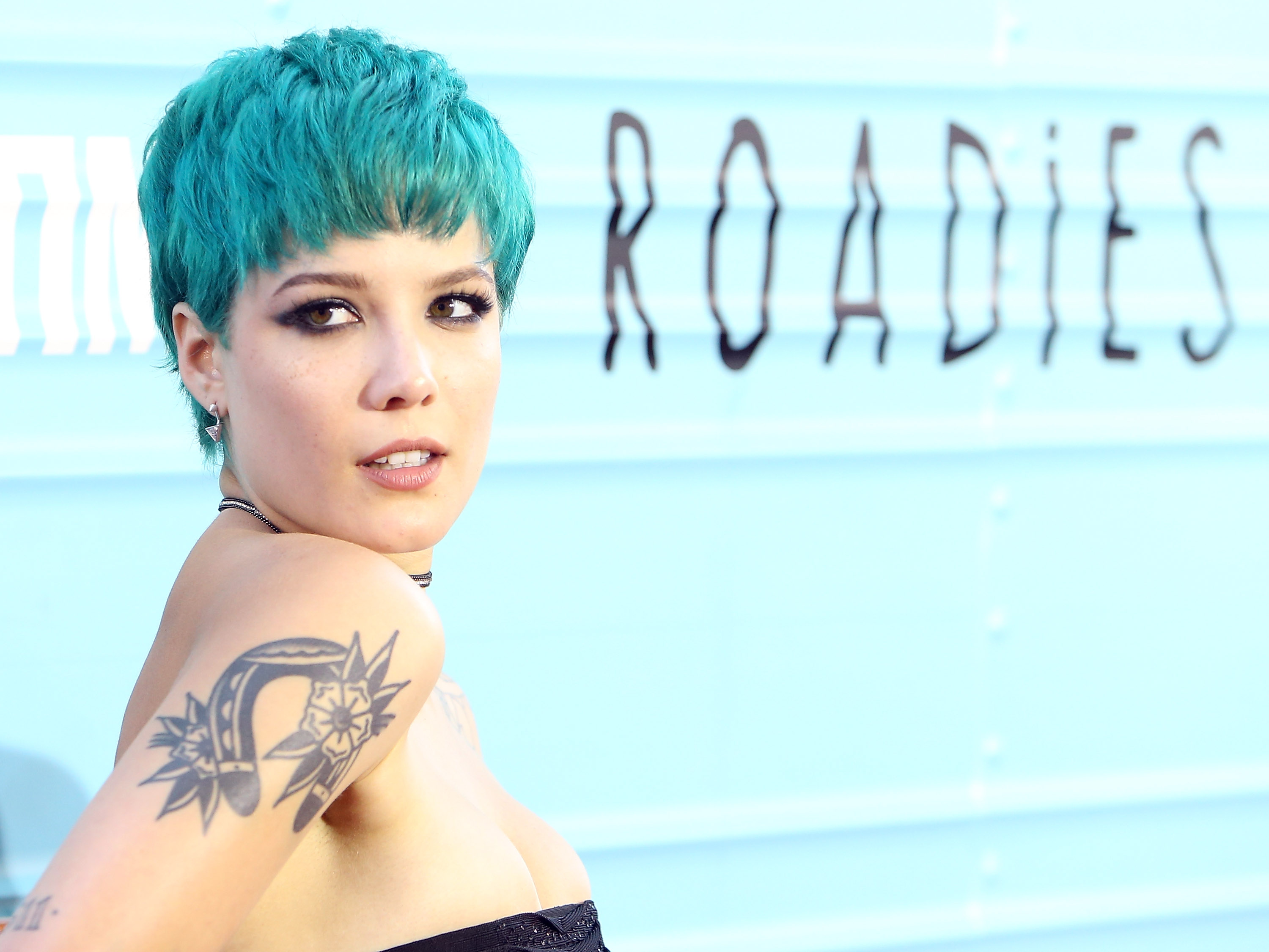 LOS ANGELES, CA - JUNE 06:  Ashley Nicolette Frangipane aka Halsey arrives at the Los Angeles premiere of Showtime's "Roadies" held at The Theatre at Ace Hotel on June 6, 2016 in Los Angeles, California.  (Photo by Michael Tran/FilmMagic) (Michael Tran&mdash;FilmMagic/Getty Images)