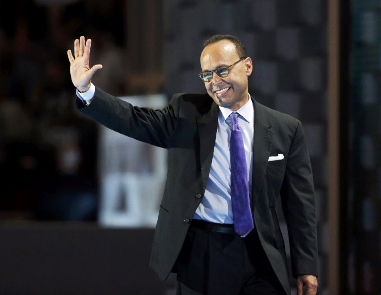 Representative Luis Gutierrez (D-IL) waves after speaking at the Democratic National Convention in Philadelphia on July 25, 2016.