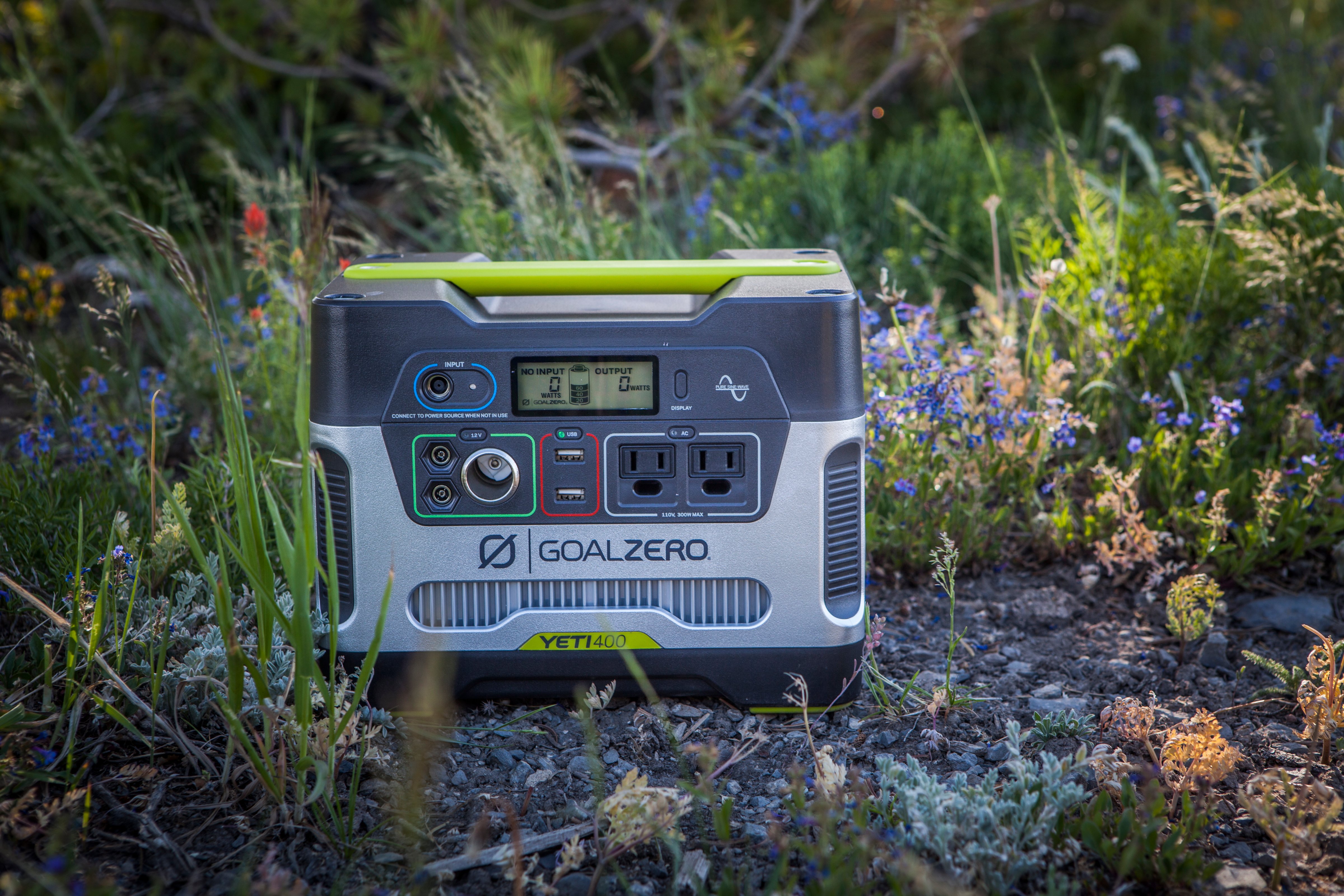 Goal Zero Yeti 400 Solar Generator (Goal Zero)