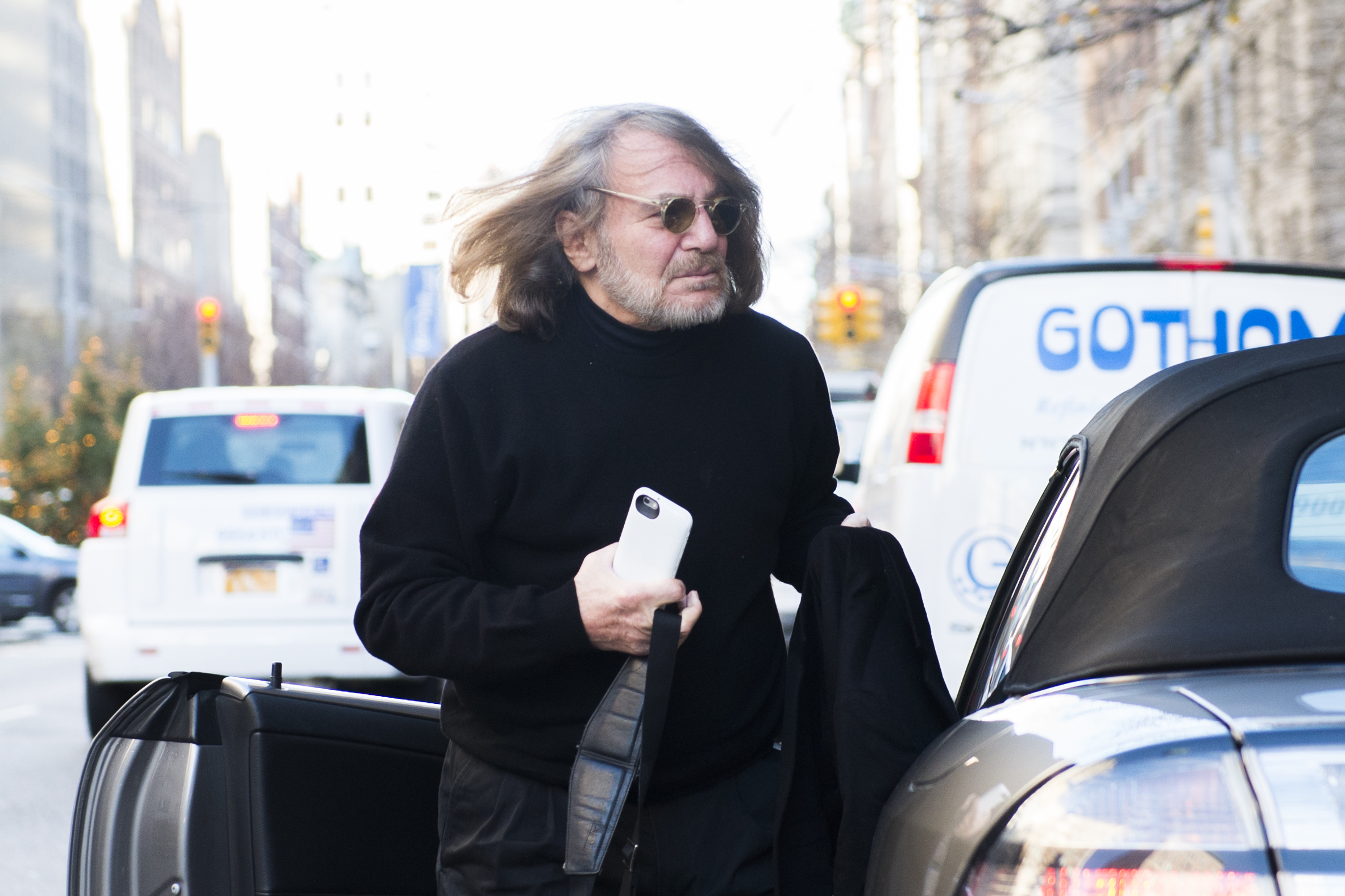 Dr. Harold Bornstein,  personal physician to Donald Trump arrives at his office at 101 East 78th street on Dec. 15, 2015. (Joe Marino—NY Daily News/Getty Images)