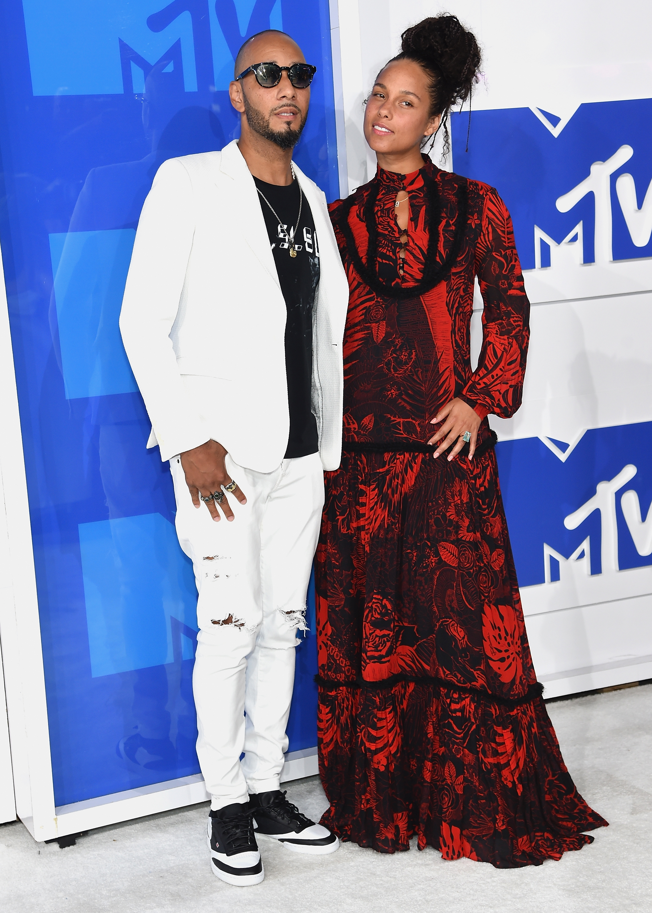 Swizz Beatz and Alicia Keys attend the 2016 MTV Video Music Awards at Madison Square Garden on Aug. 28, 2016 in New York City.