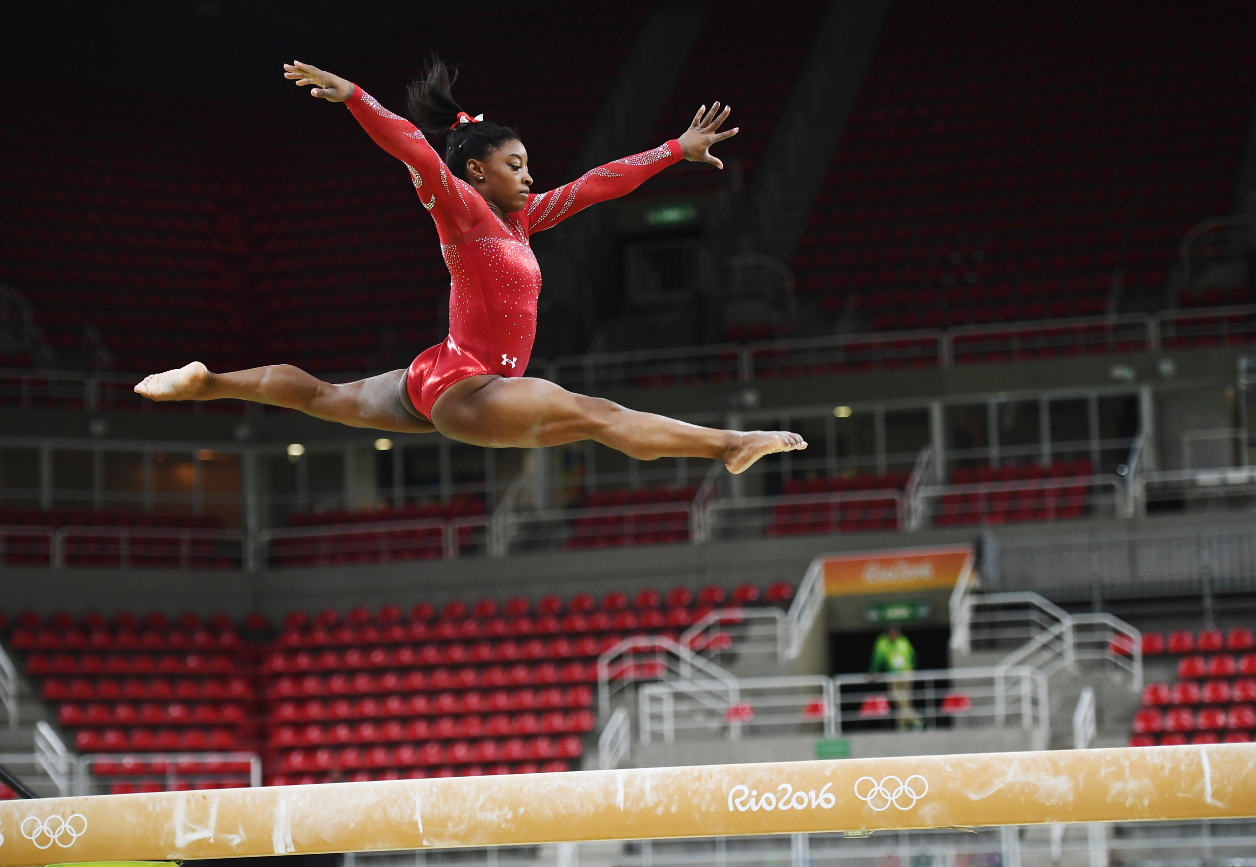 how much money does a gymnast make a year