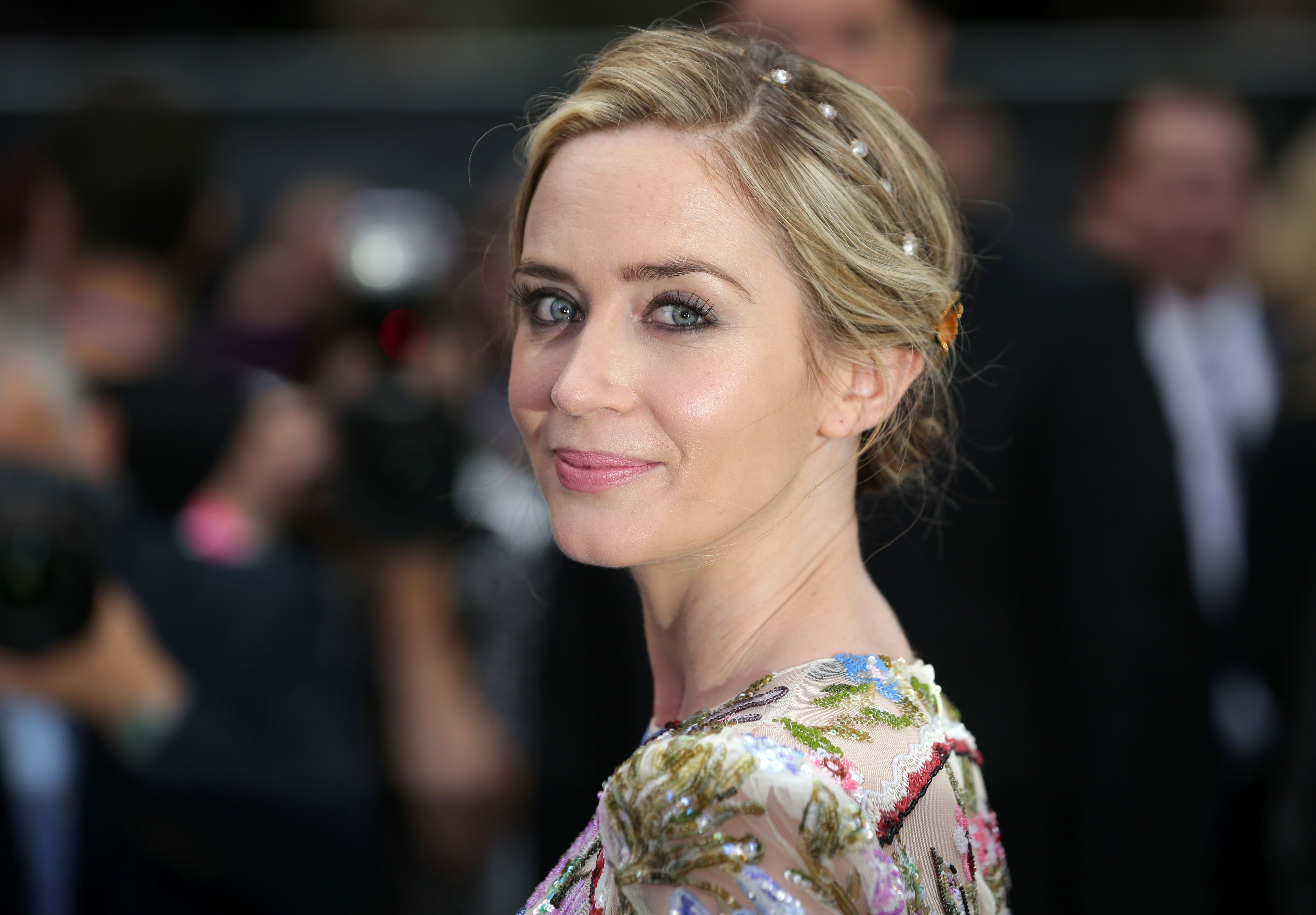 British actress Emily Blunt poses for photographers as she arrives to attend the World Premiere of the film 'The Girl on the Train', in central London on September 20, 2016. / AFP / DANIEL LEAL-OLIVAS        (Photo credit should read DANIEL LEAL-OLIVAS/AFP/Getty Images) (DANIEL LEAL-OLIVAS-AFP/Getty Images)