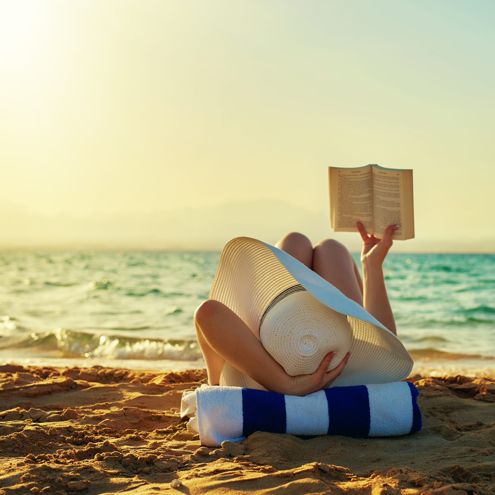 3 day weekend reading relaxation success tips