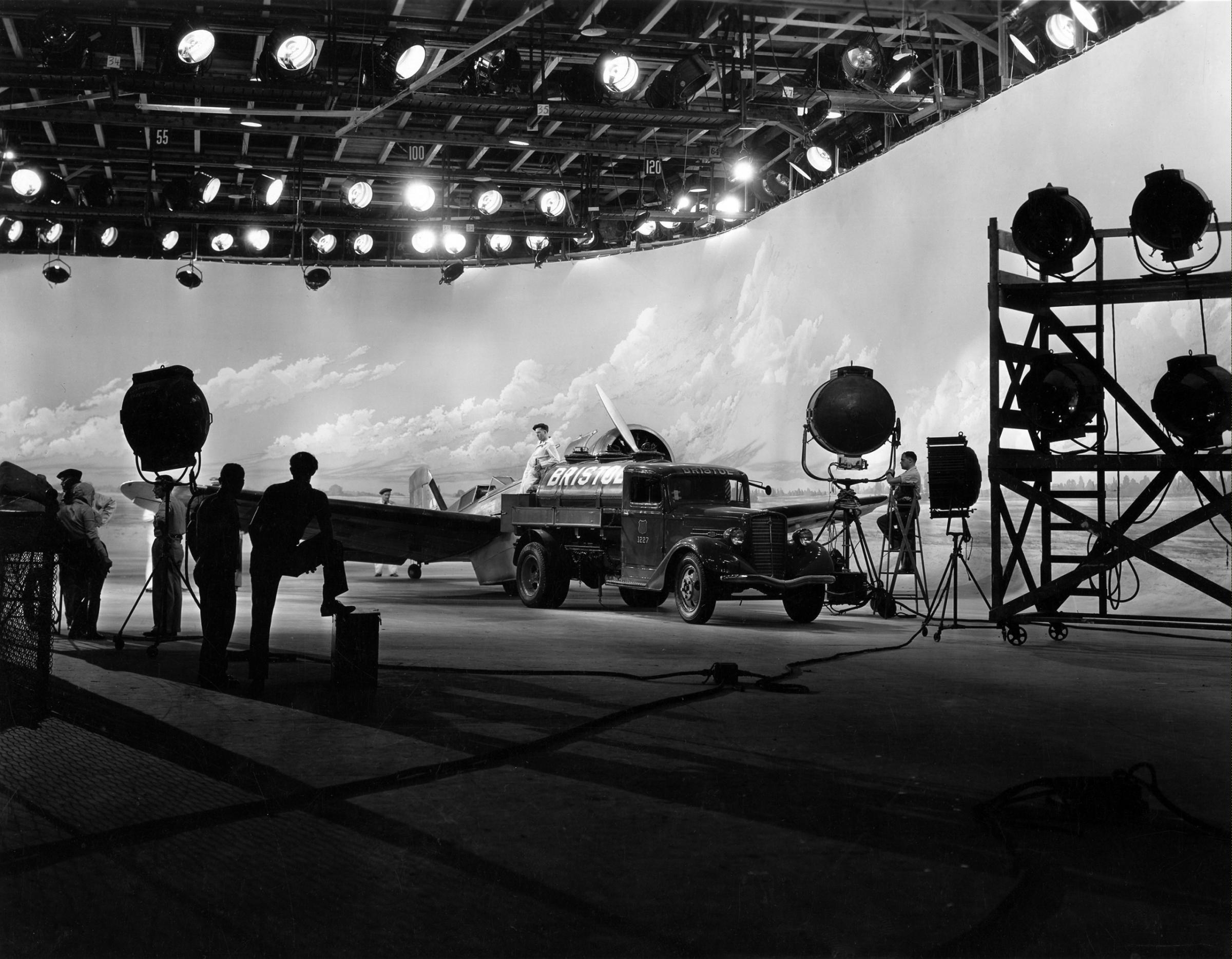 Ceiling Zero (1936)Directed by Howard Hawks Shown: set with studio backdrop