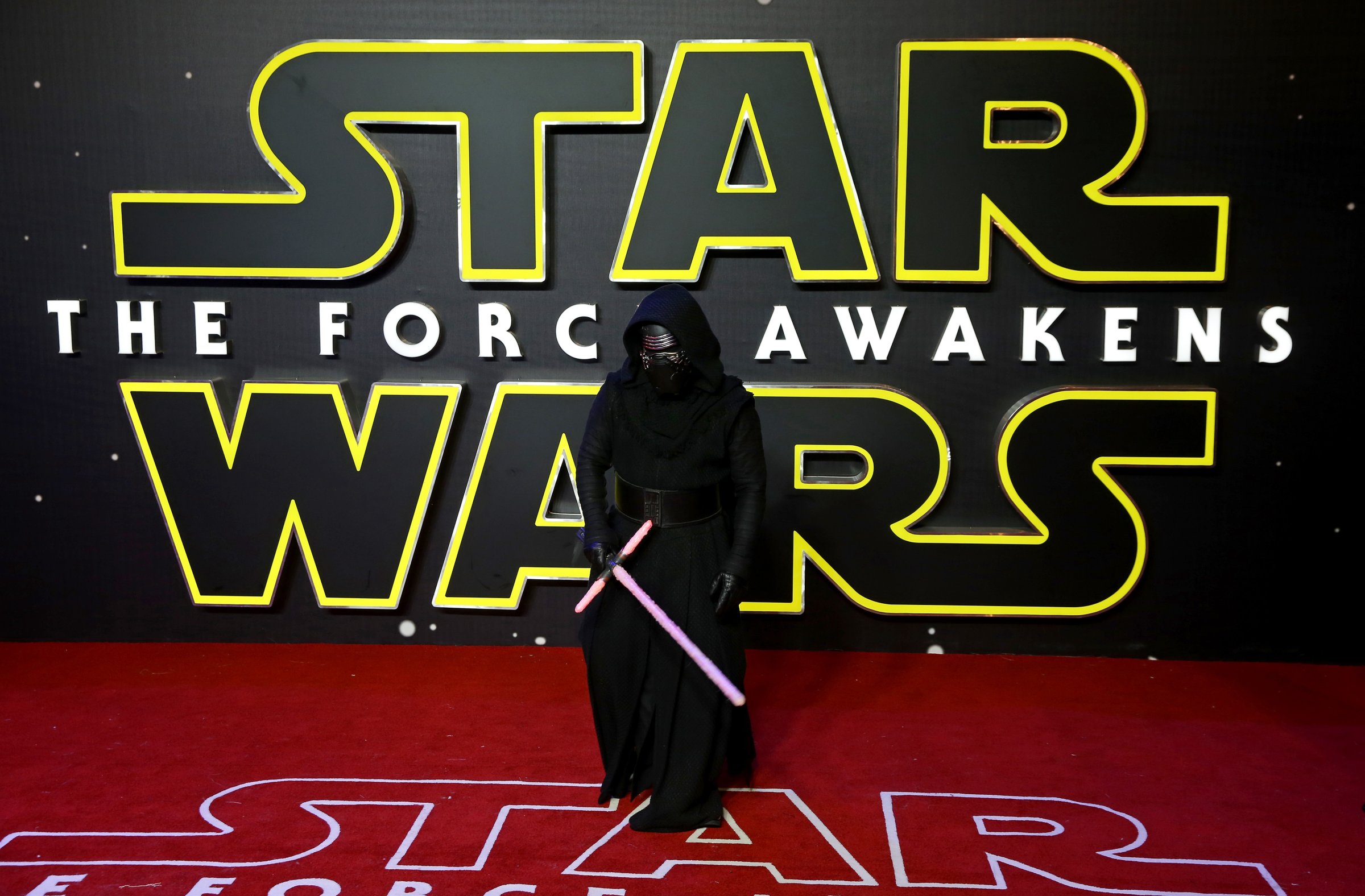 "Star Wars: The Force Awakens" - European Film Premiere - Red Carpet Arrivals