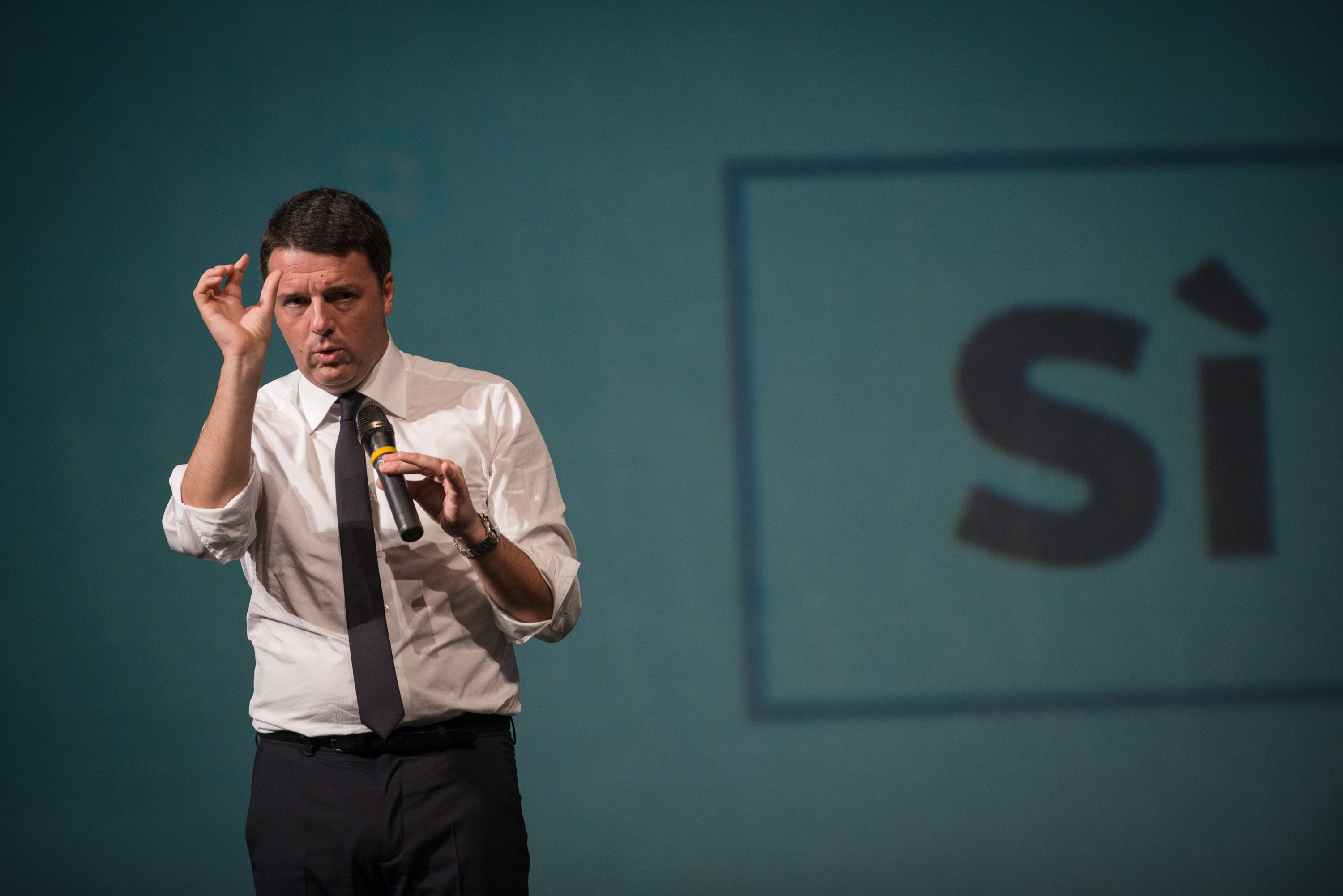 Italian Prime Minister Renzi during a Pro Yes conference for