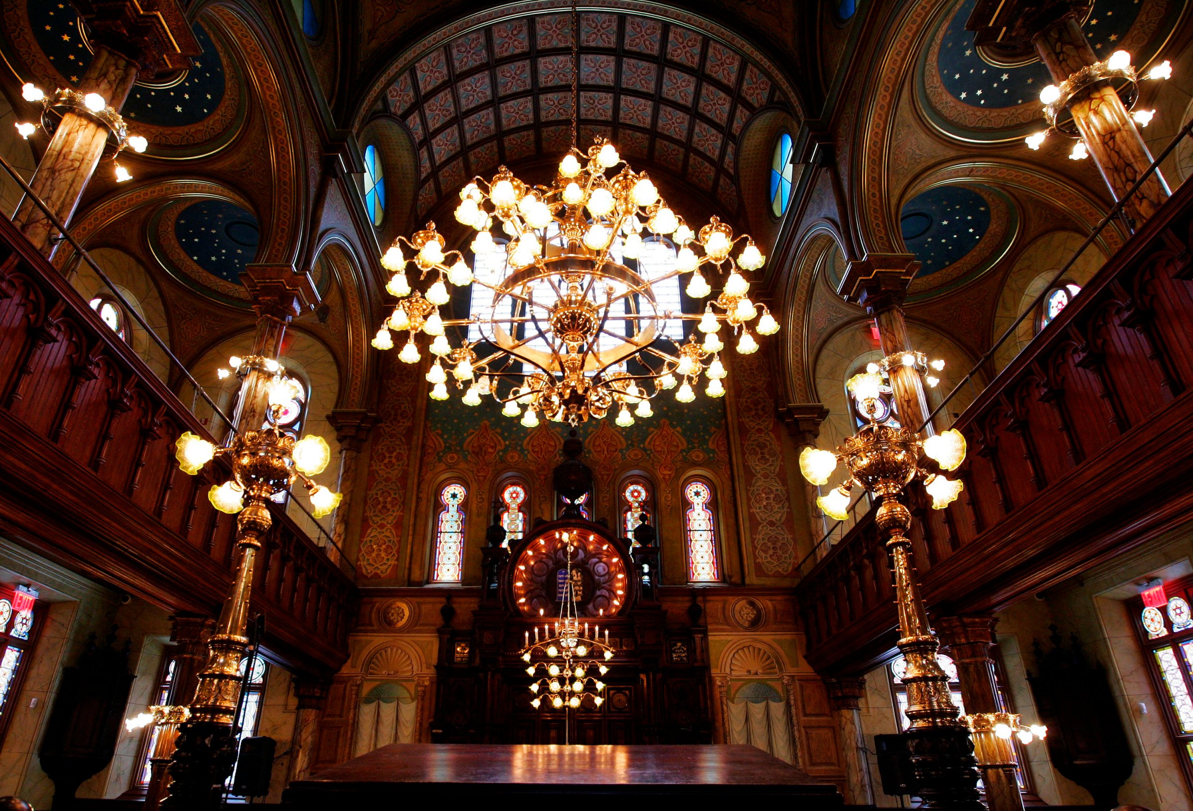 Historic New York City Synagogue Re-Opens Its Doors