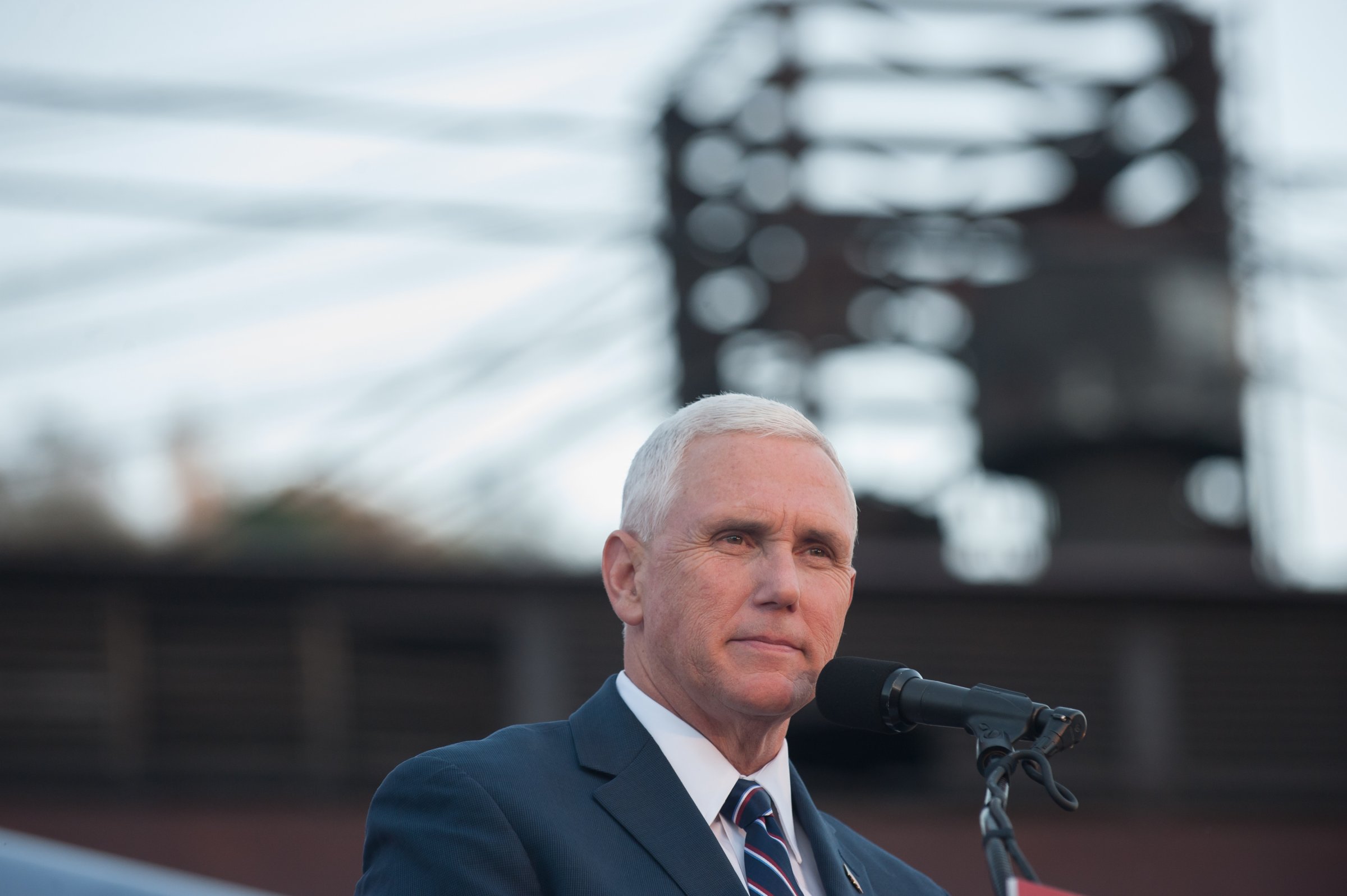 Mike Pence Campaigns In Depressed Rust Belt Town Of Johnstown, PA
