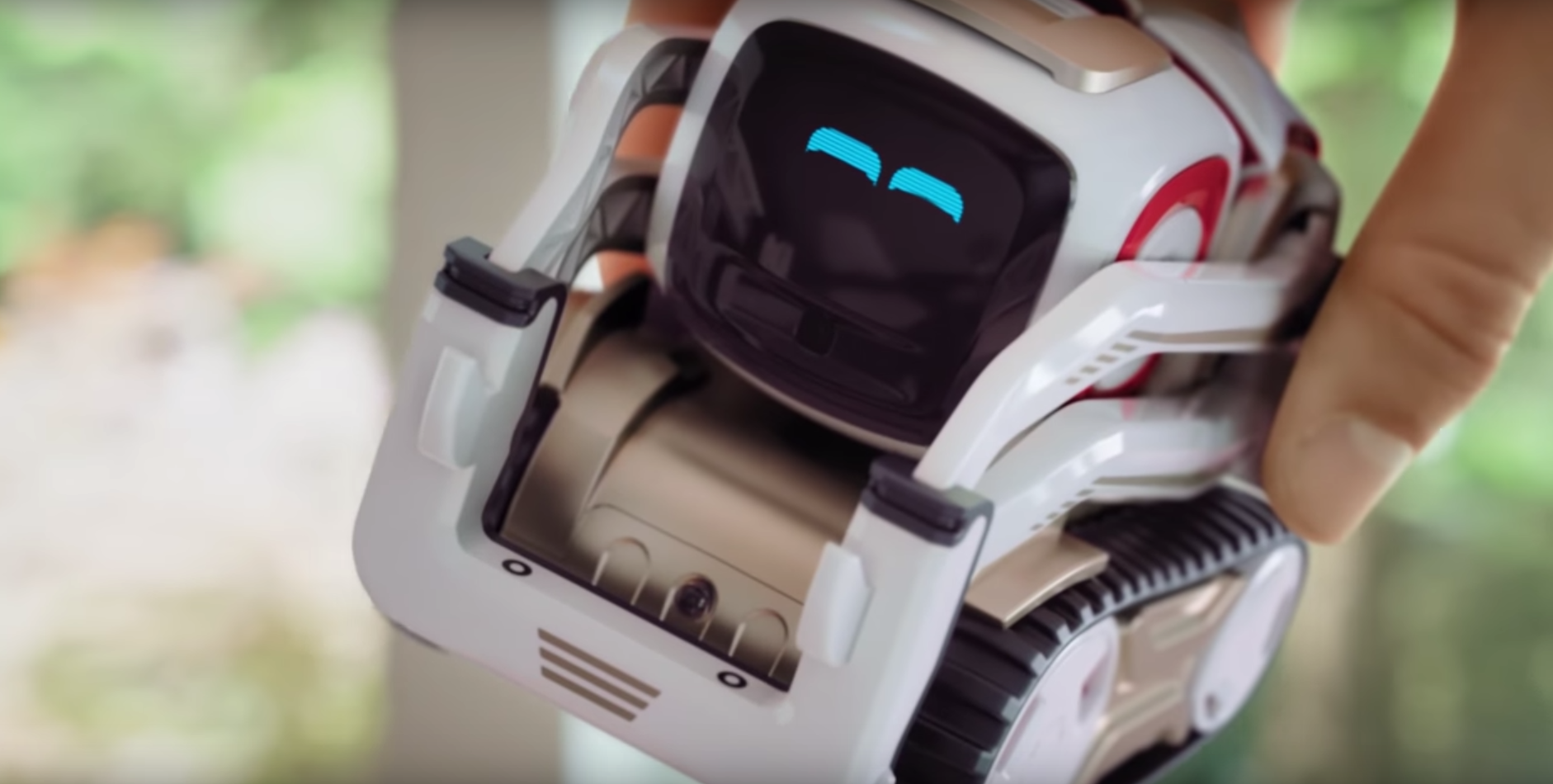 Cozmo Robot Review Anki S New Toy Is A Real Life Wall E Time