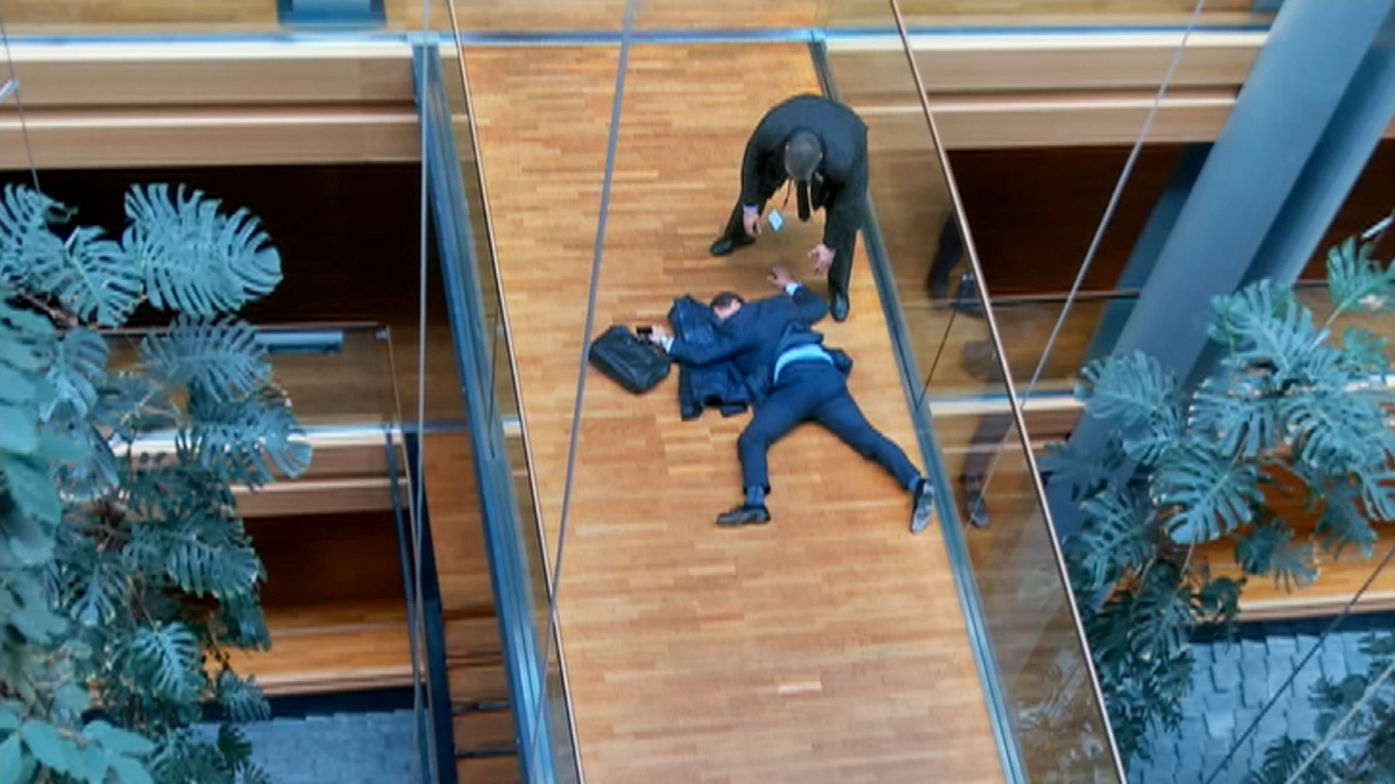 A still image taken from video shows a man, believed to be UK Independence Party (UKIP) Member of the European Parliament (MEP) Steven Woolfe, face down on a floor at the European Parliament in Strasbourg, France, October 6, 2016. REUTERS/ITV News via Reuters TV FOR EDITORIAL USE ONLY. NO RESALES. NO ARCHIVES. UNITED KINGDOM OUT. NO COMMERCIAL OR EDITORIAL SALES IN UNITED KINGDOM. THIS IMAGE HAS BEEN SUPPLIED BY A THIRD PARTY. IT IS DISTRIBUTED, EXACTLY AS RECEIVED BY REUTERS, AS A SERVICE TO CLIENTS. 48-HOUR USE ONLY. TPX IMAGES OF THE DAY