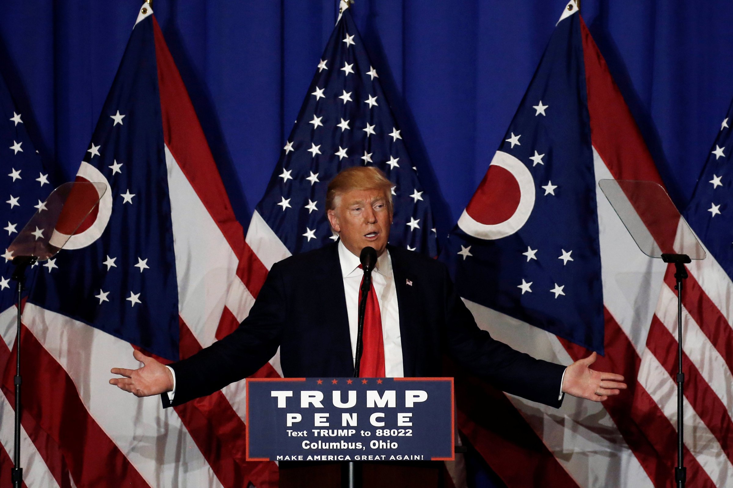 U.S. Republican presidential nominee Donald Trump speaks at a campaign event in Columbus, Ohio, U.S., October 13, 2016. REUTERS/Mike Segar