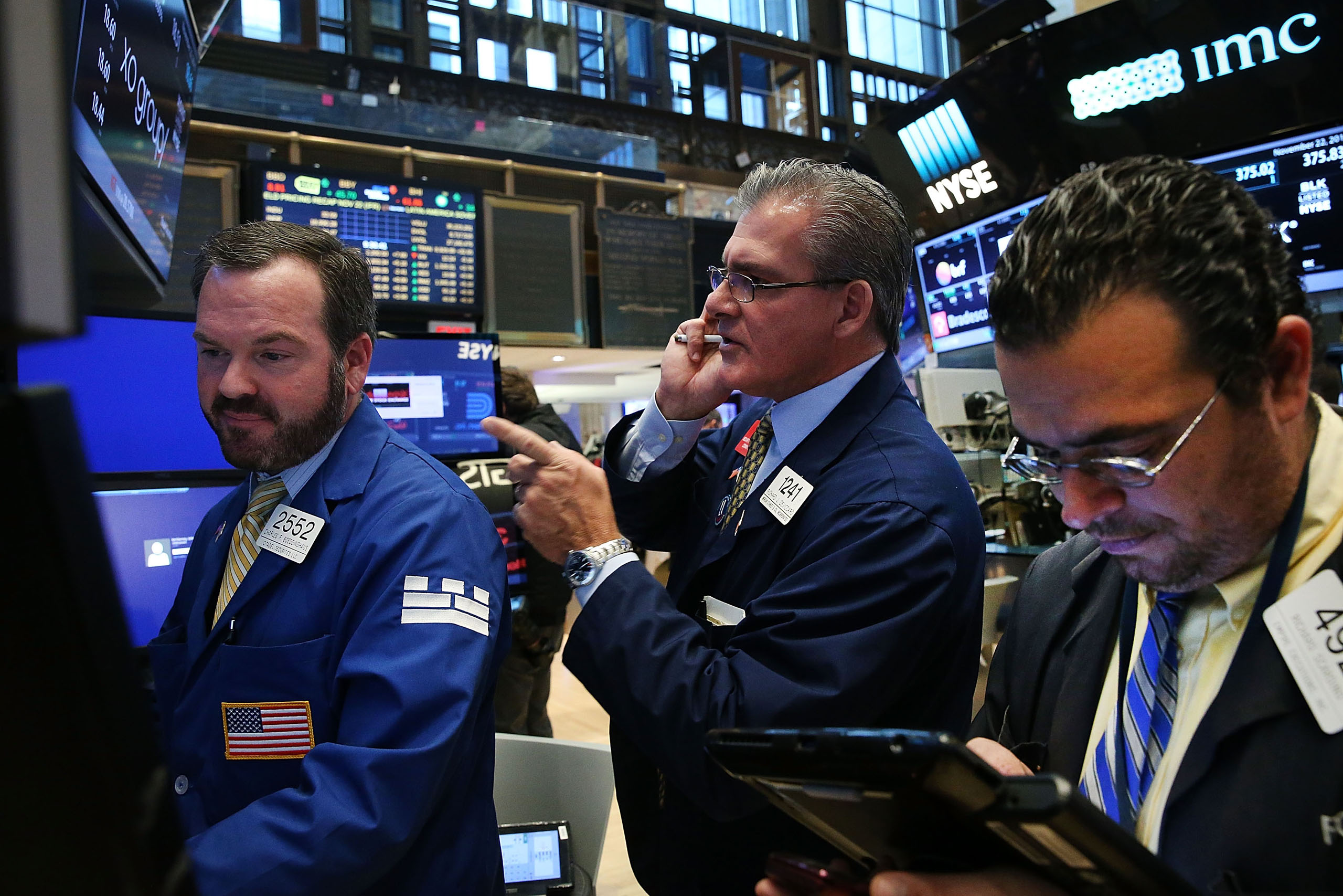 Traders work on the floor of the New York Stock Exchange (NYSE) on November 22, 2016. (Spencer Platt—Getty Images)