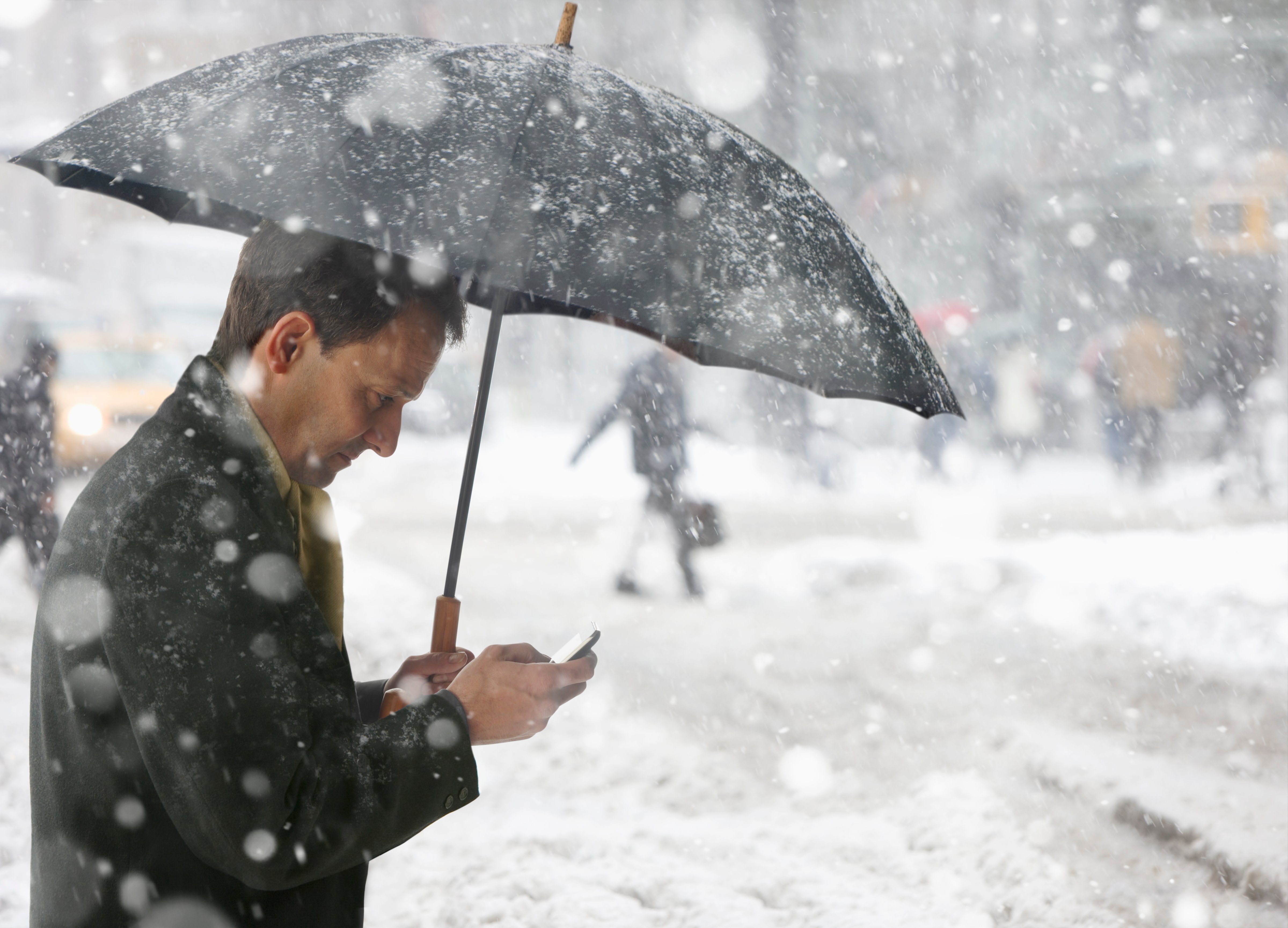 Experts say they aren't sure about what weather will look like this winter. (Jose Luis Pelaez&mdash;Getty Images)