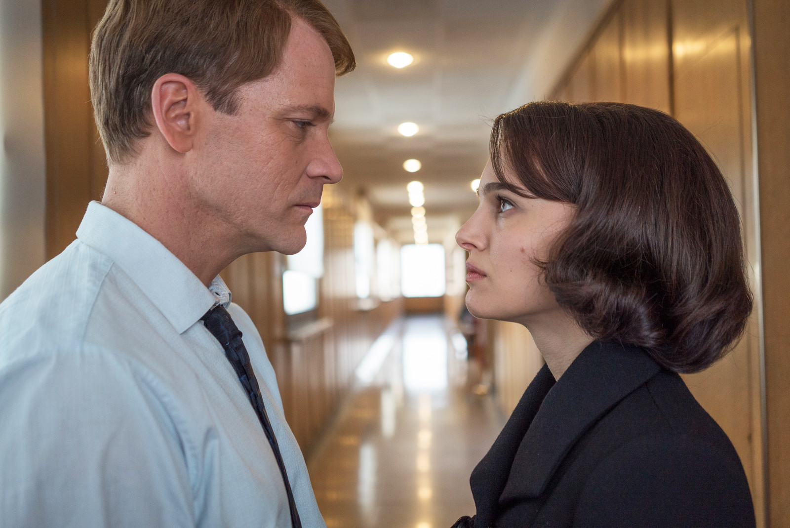 Peter Sarsgaard as Bobby Kennedy and Natalie Portman as Jackie Kennedy.
