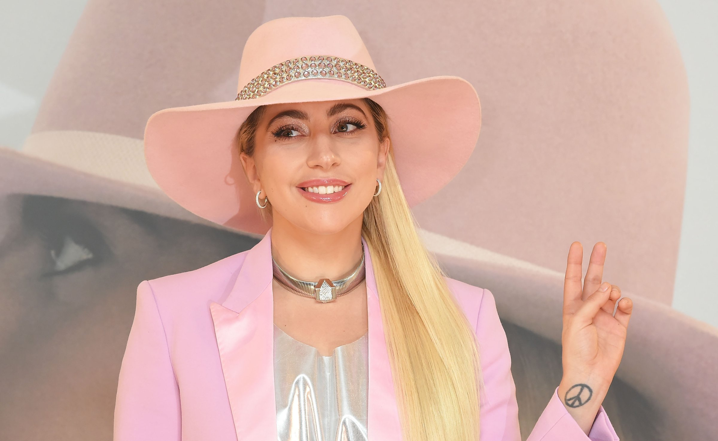Lady Gaga Promotes New Album 'Joanne' - Photo Call