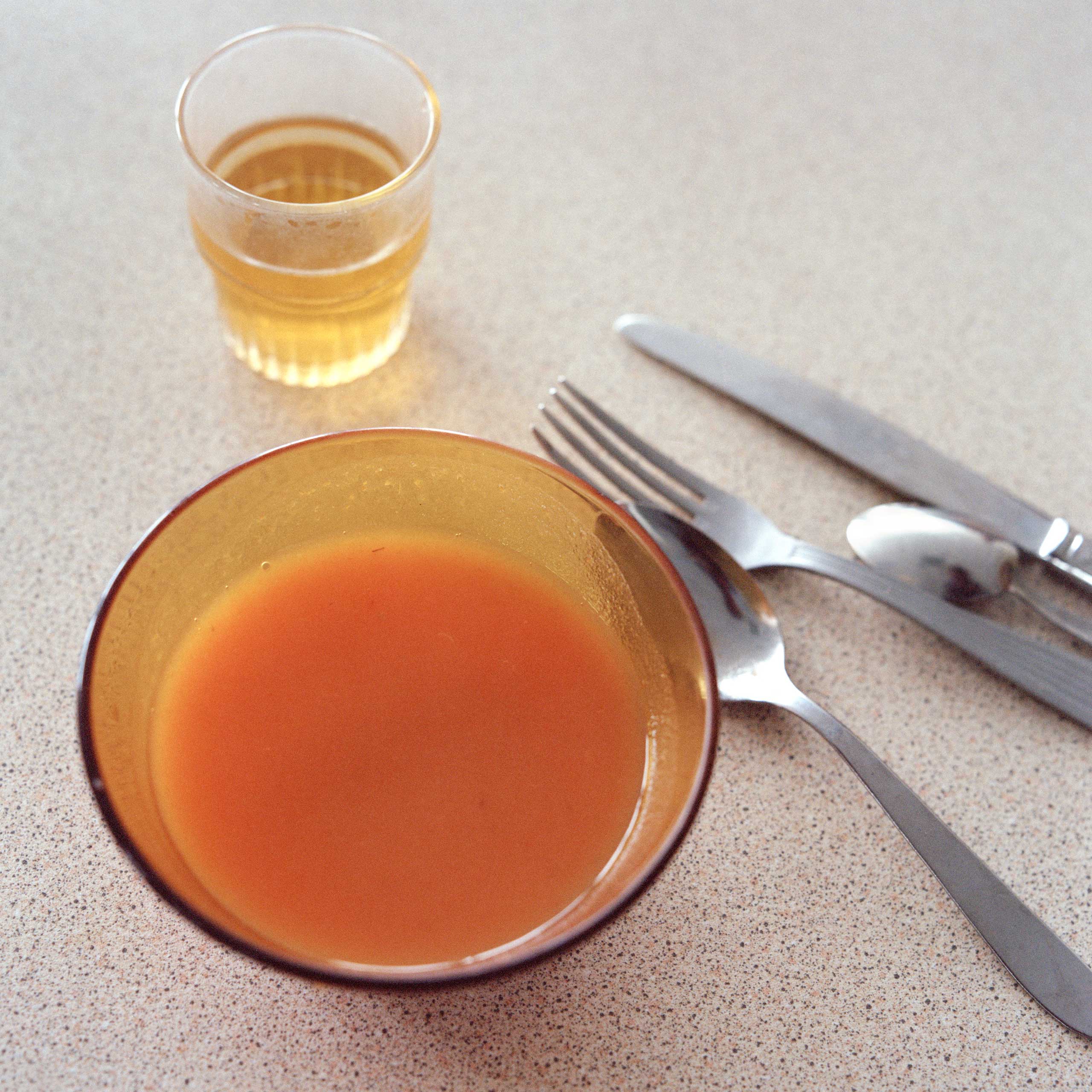 Soup and apple juice in the Alzheimer's ward