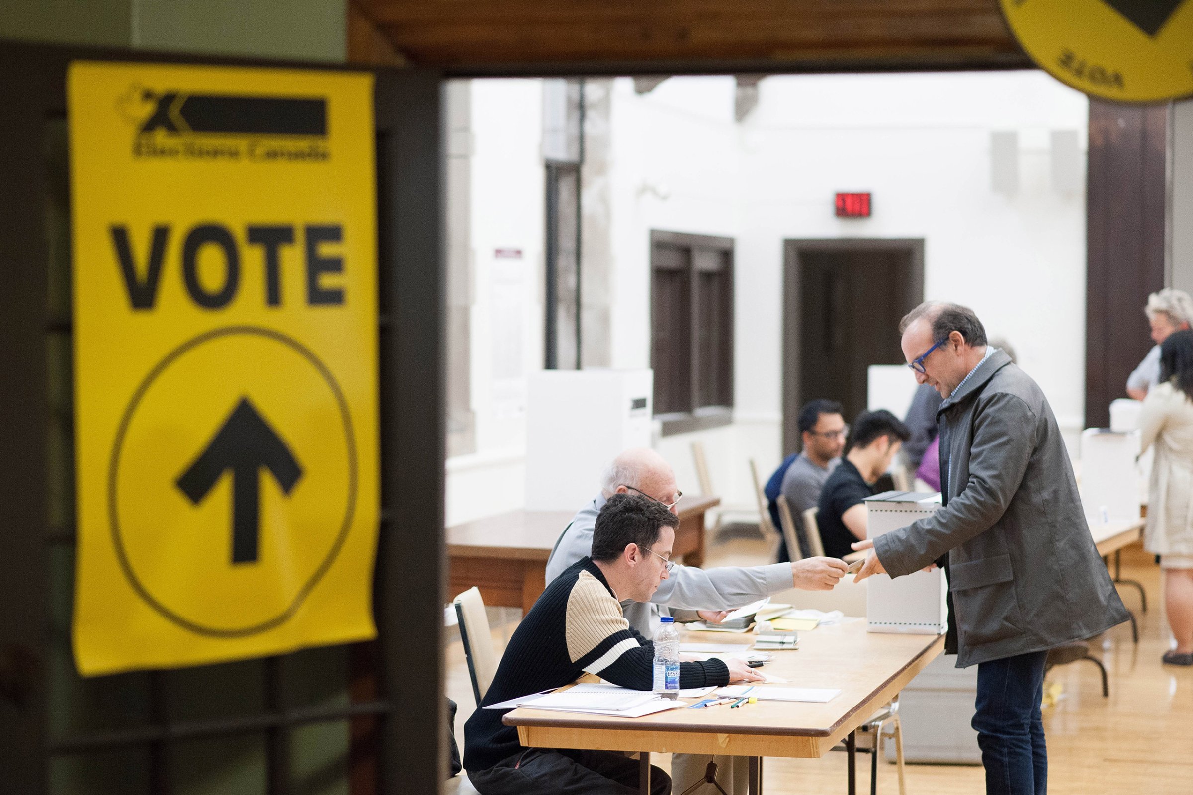 voting-canda-usa-election-2016-james-macdonald