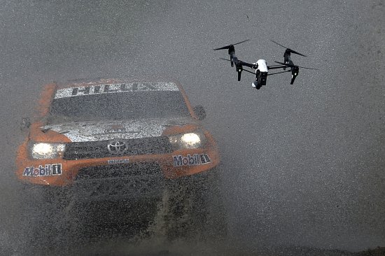 An Inspire drone films a car during the Dakar Rally in Buenos Aires on Jan 2, 2016.