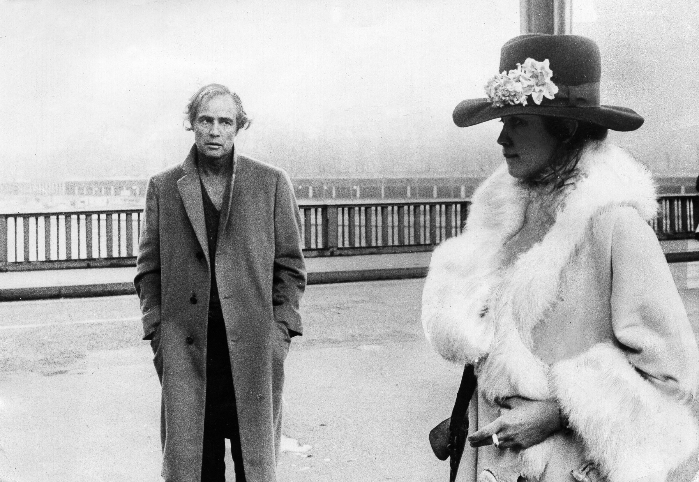 Marlon Brando mit Maria Schneider in Der letzte Tango in Paris