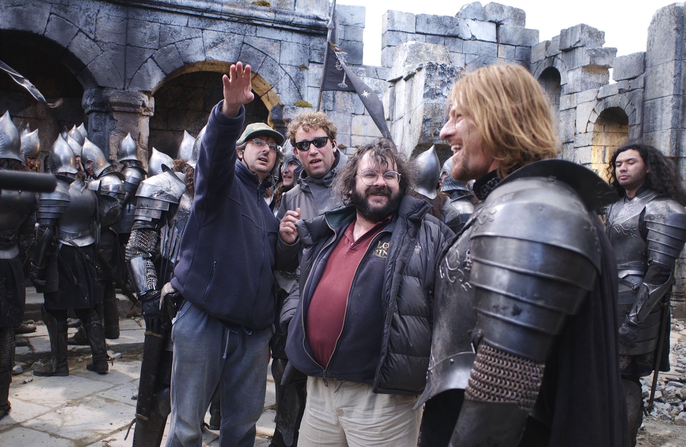 Peter Jackson and Sean Bean filming The Lord of the Rings: The Two Towers.