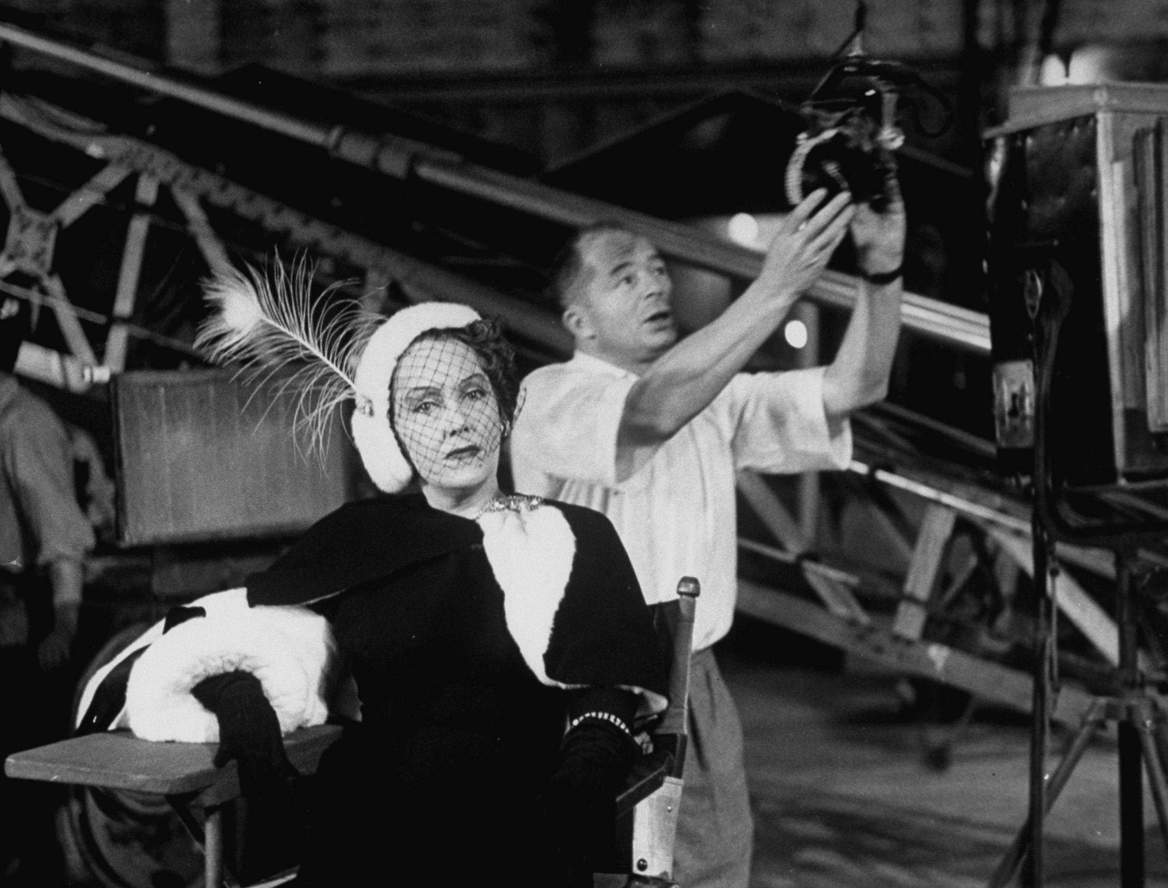 Gloria Swanson and director Billy Wiilder during the shooting of the movie 'Sunset Blvd,' 1949.