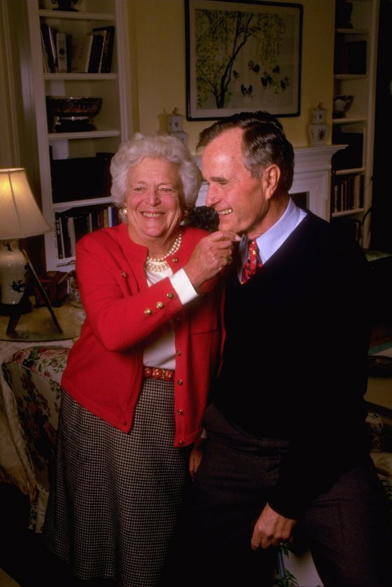 Former 1st couple Barbara and George H.W. Bush enjoying life after presidency, in their living room at home in Houston, TX, 1994.