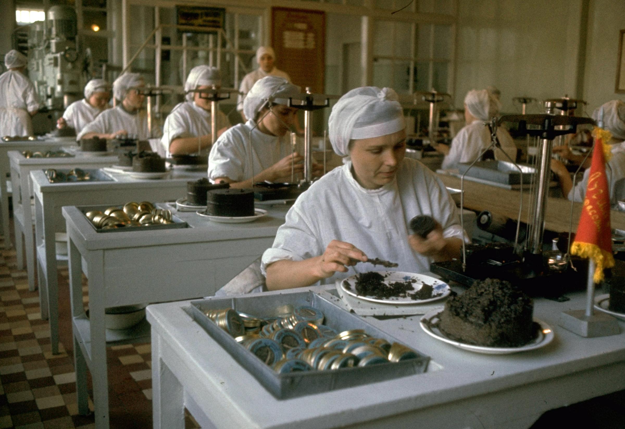 Sturgeon and Russian caviar 1960 photo essay by Carl Mydans.