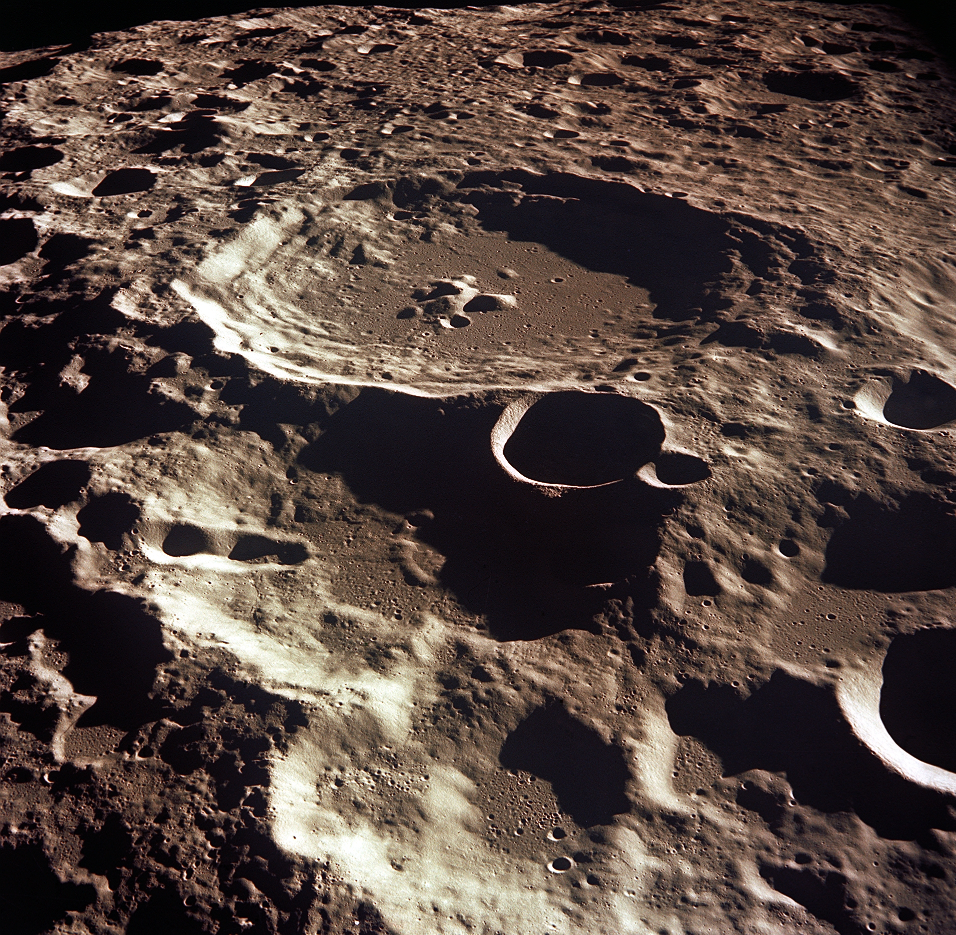 Wounded warrior: The moon has had a very rough life (NASA)