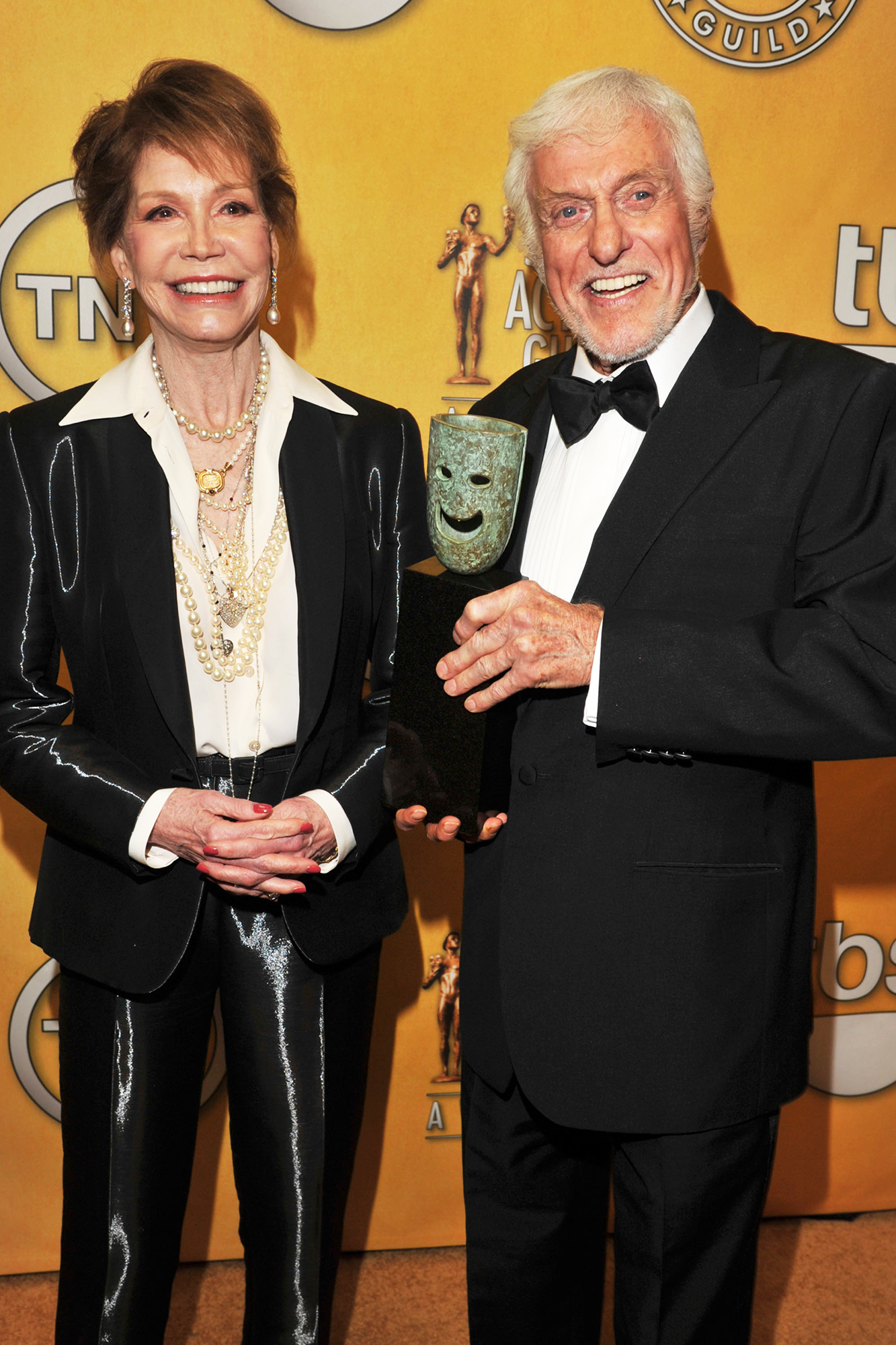 Mary Tyler Moore and Dick Van Dyke attend The 18th Annual Screen Actors Guild Awards, on Jan. 29, 2012 in Los Angeles.
