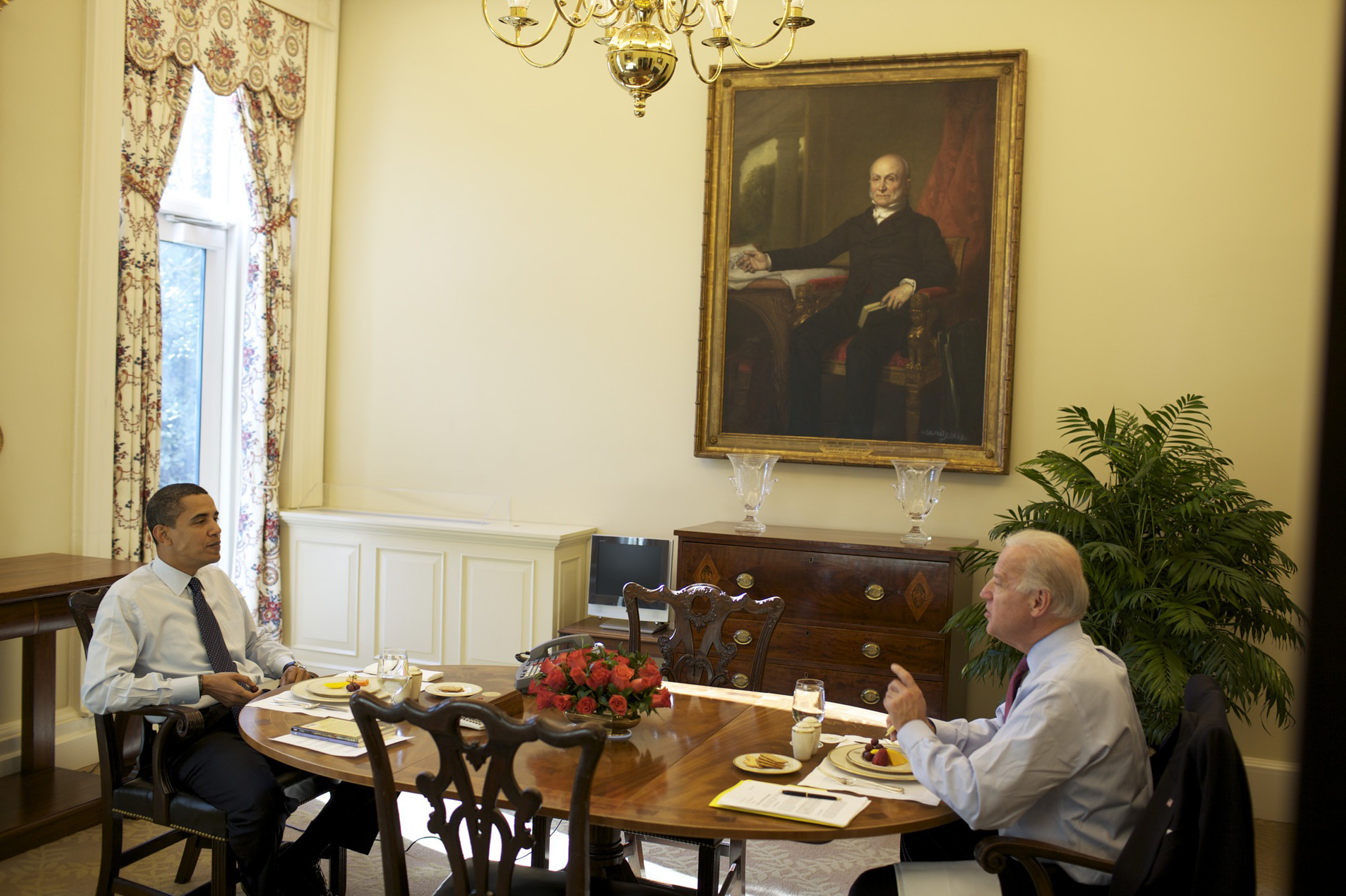 President Barack Obama and Vice President Joe Biden have lunch in the Private Dining Room of the West Wing in Washington, DC., on Jan. 23, 2009.