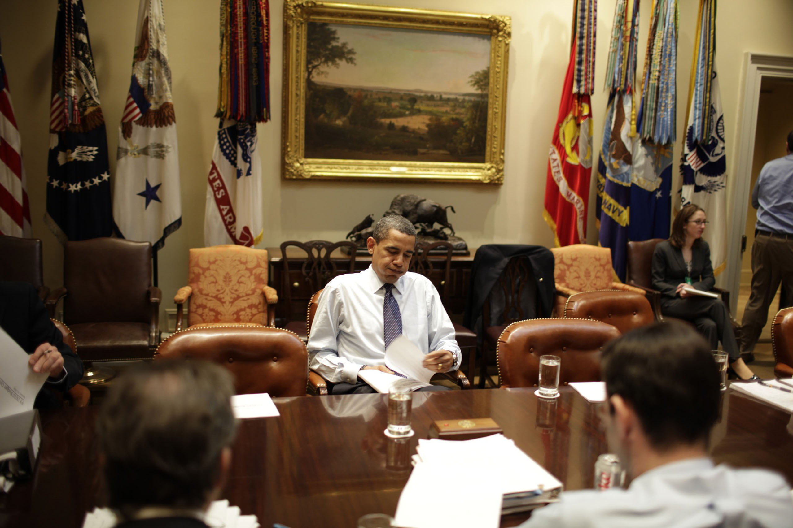 President Barack Obama holds a budget meeting in the Roosevelt Room of the West Wing in Washington, DC., on Jan. 23, 2009.