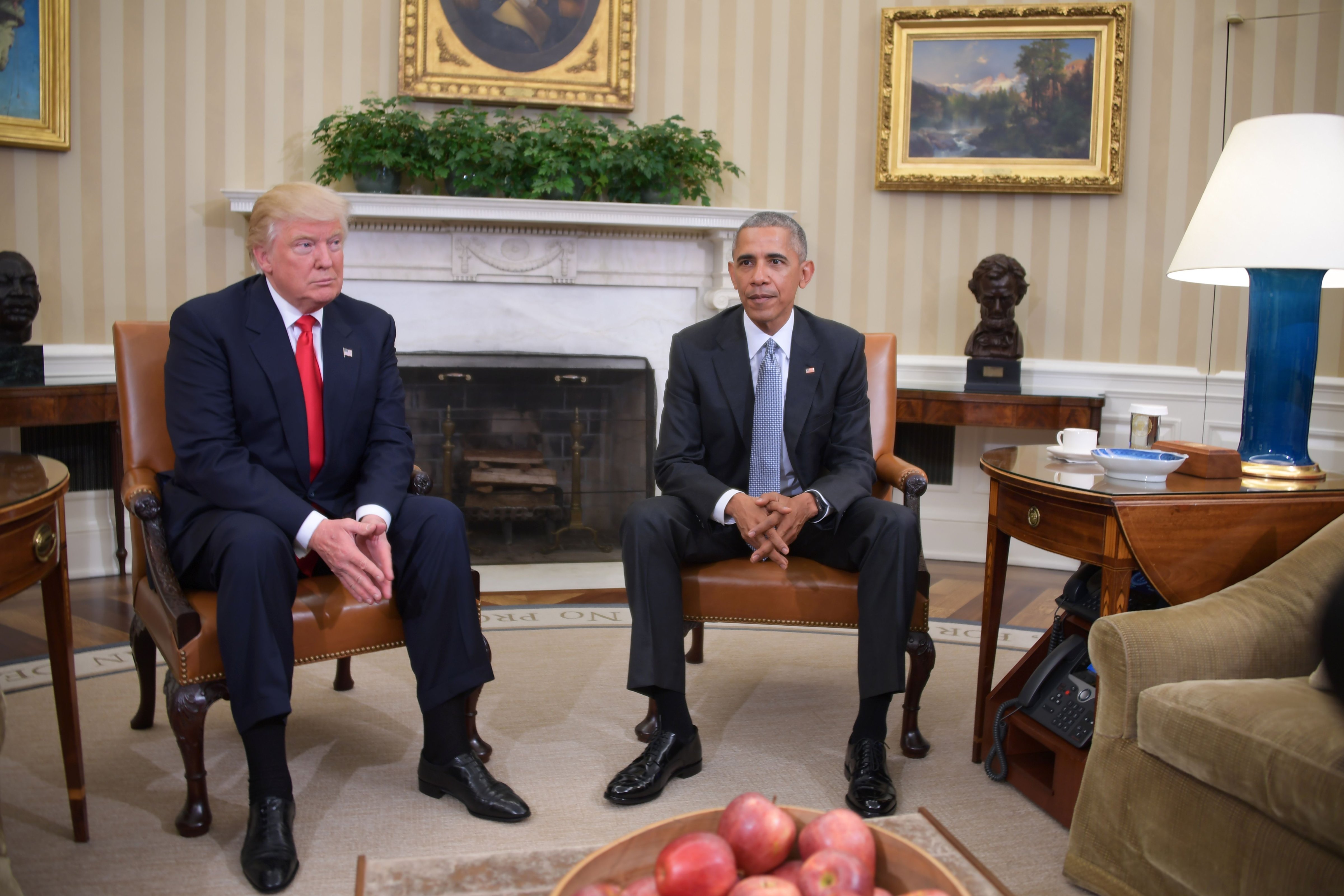 President Barack Obama meets with President-elect Donald Trump in the Oval Office on Nov. 10, 2016. (Jim Watson—AFP/Getty Images)