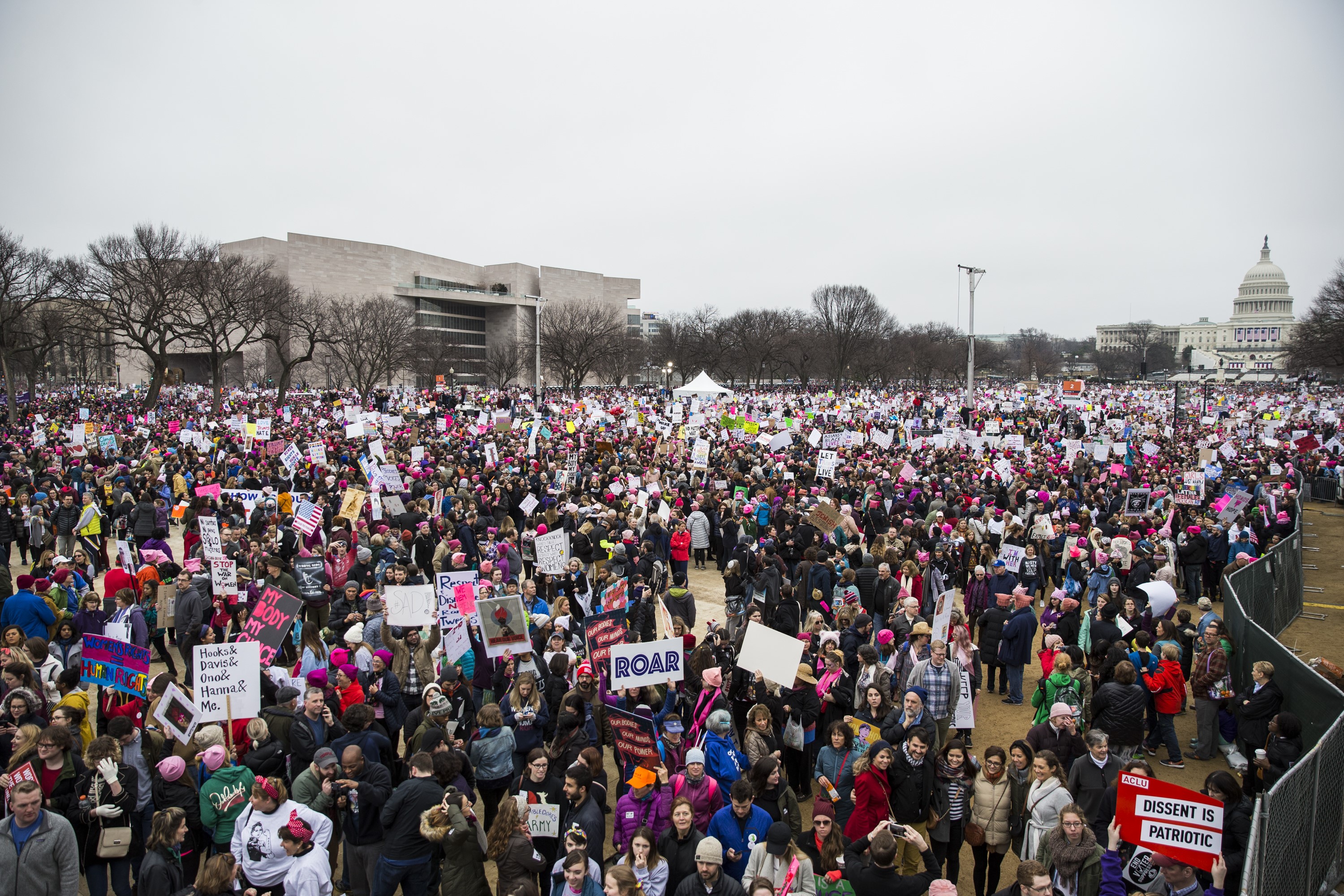 Protesters attend the Women's March to protest President Donald Trump in Washington D.C. on Jan. 21, 2017. (Samuel Corum—Anadolu Agency/Getty Images)