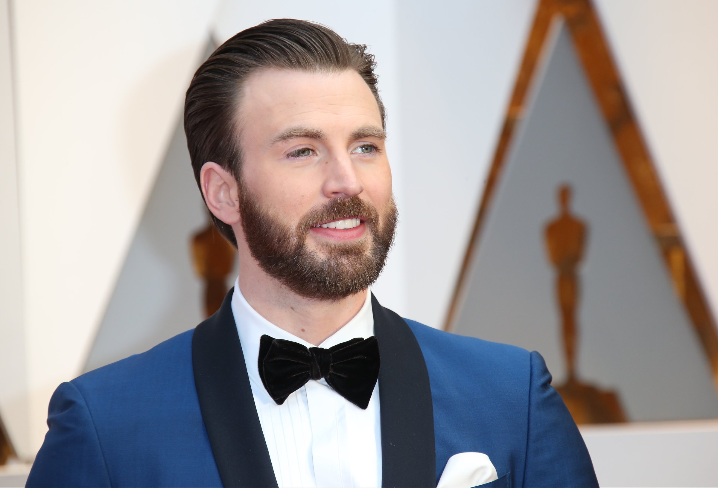 Actor Chris Evans arrives at the 89th Annual Academy Awards at Hollywood &amp; Highland Center on February 26, 2017 in Hollywood, California.