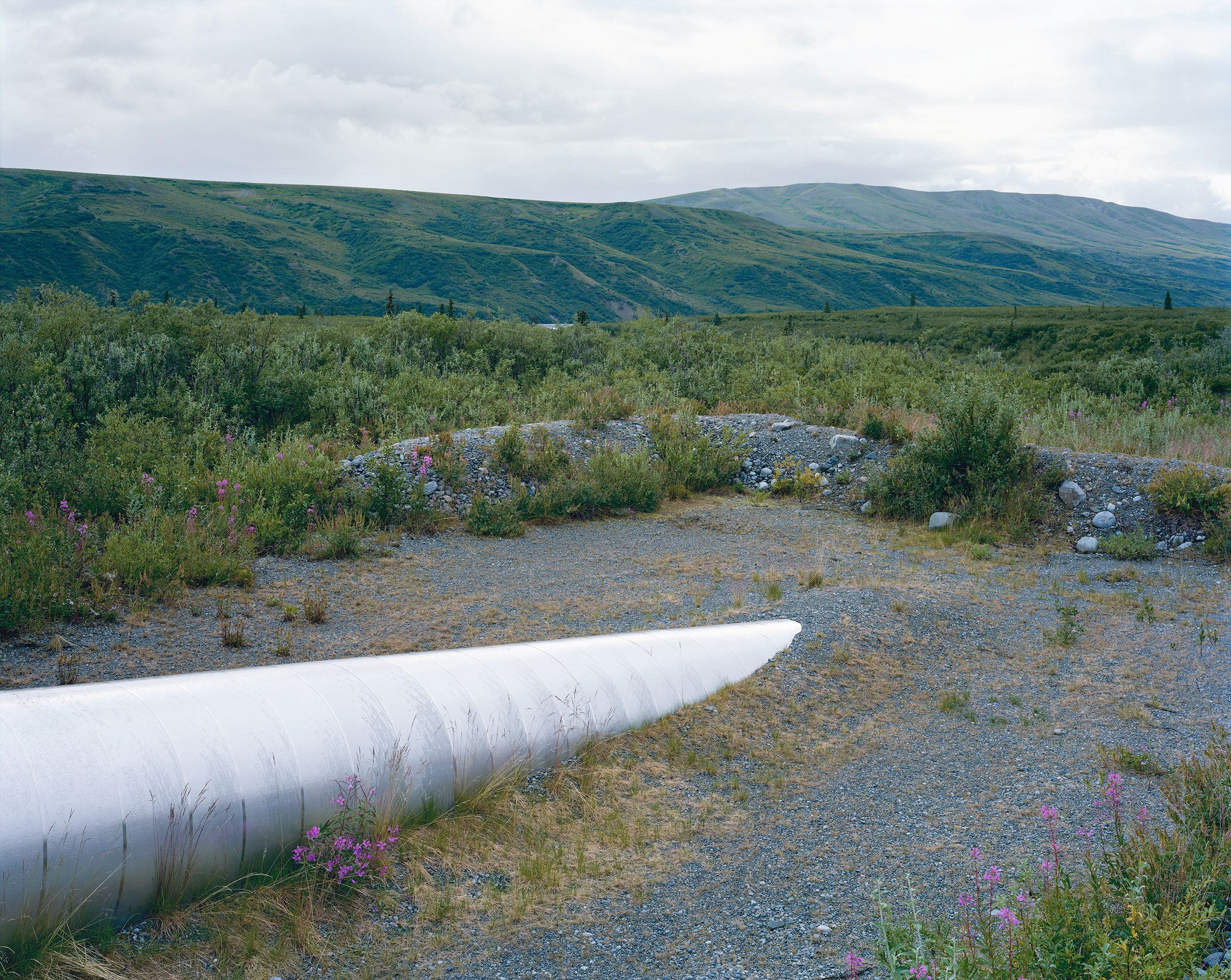 Trans-Alaska Pipeline 2007. (Mitch Epstein)