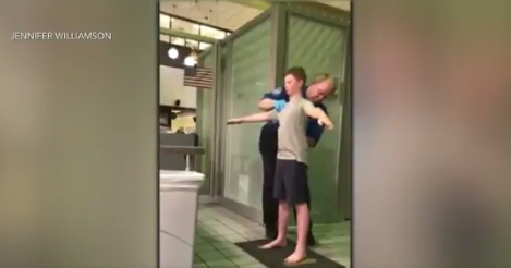 TSA Agent Pats Down Boy During Security Check, Angers Mother