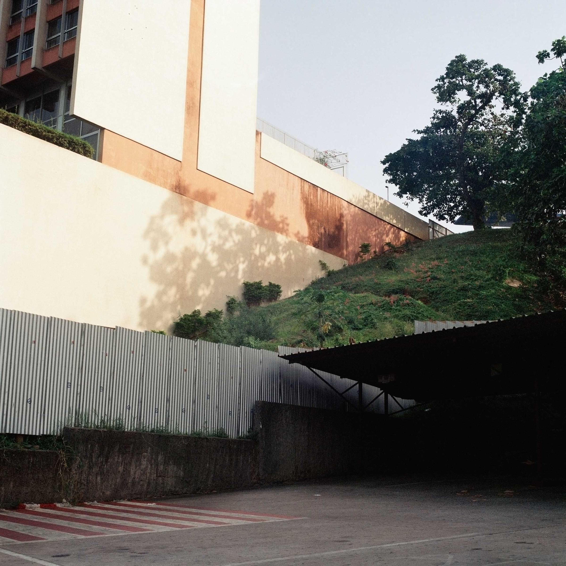 06-Mimi-Cherono-Ng-ok-Untitled-2015-building-shadow