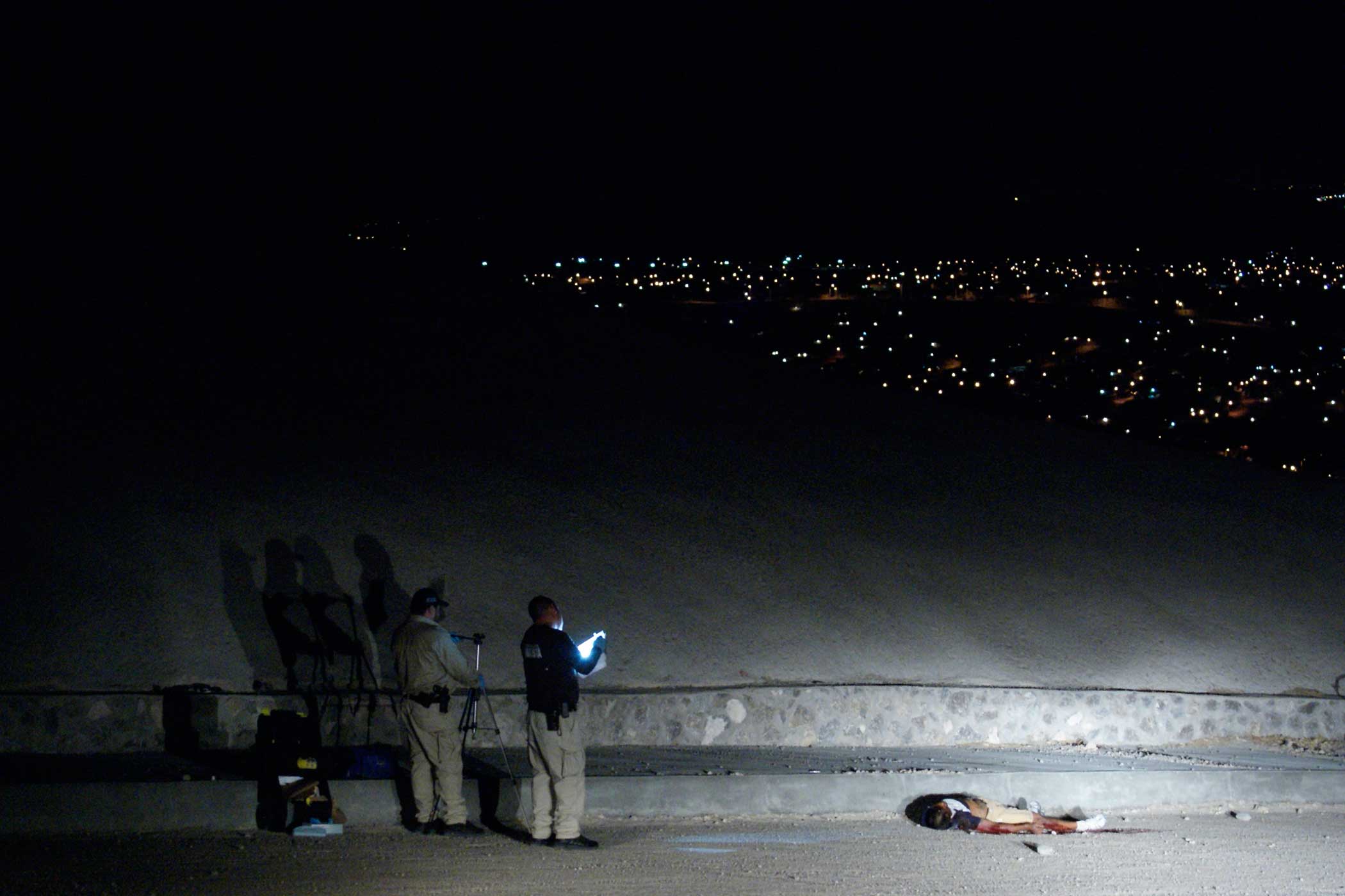 A man executed on the road to Camino Real, on the outskirts of Juárez.