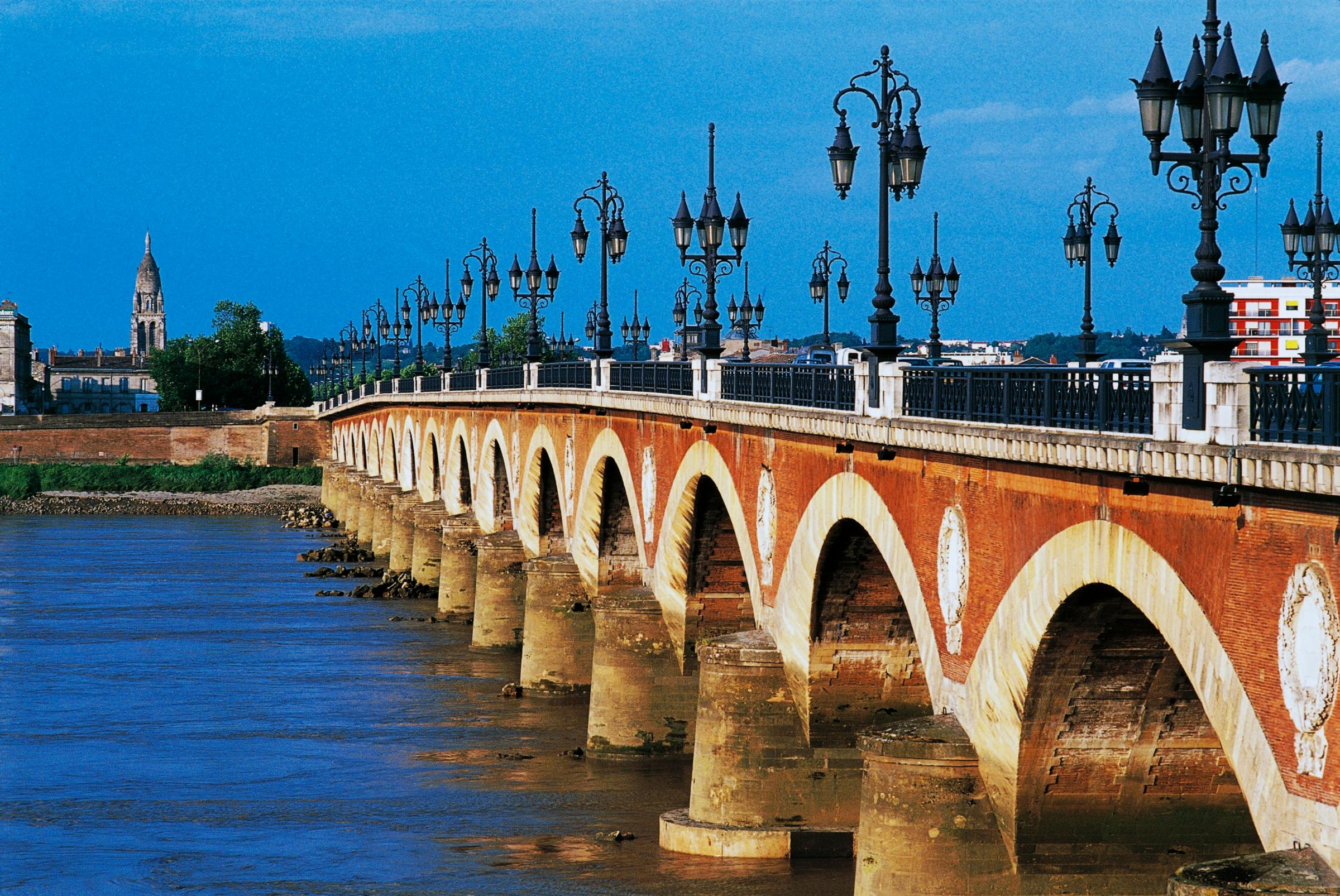 The Stone Bridge (Pont de Pierre) on the Garonne